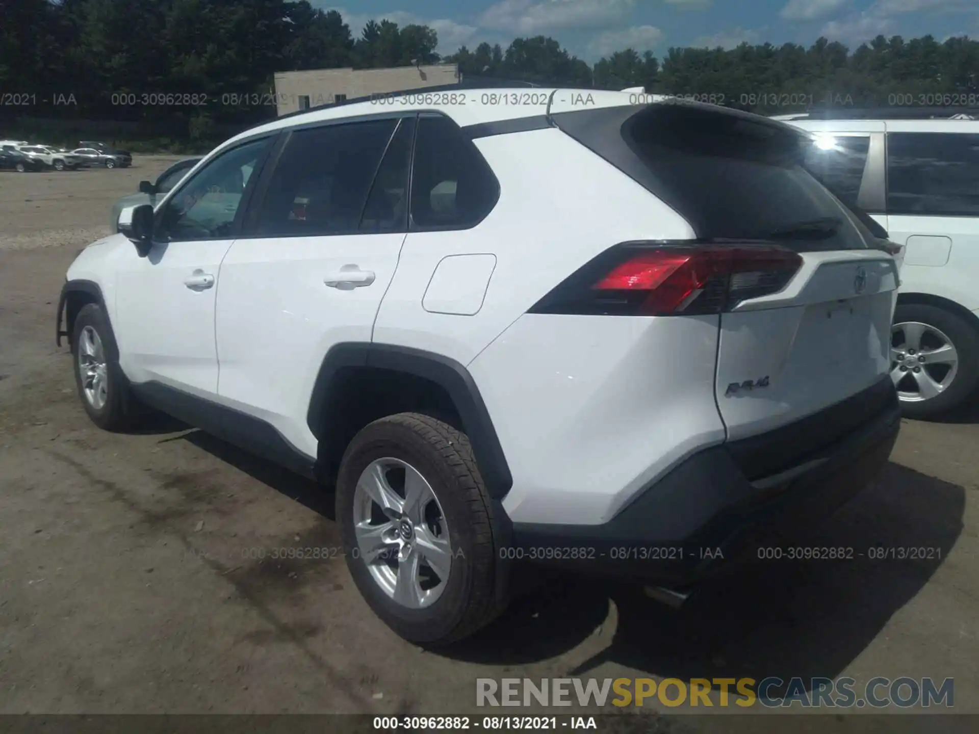 3 Фотография поврежденного автомобиля 2T3P1RFVXKW035937 TOYOTA RAV4 2019