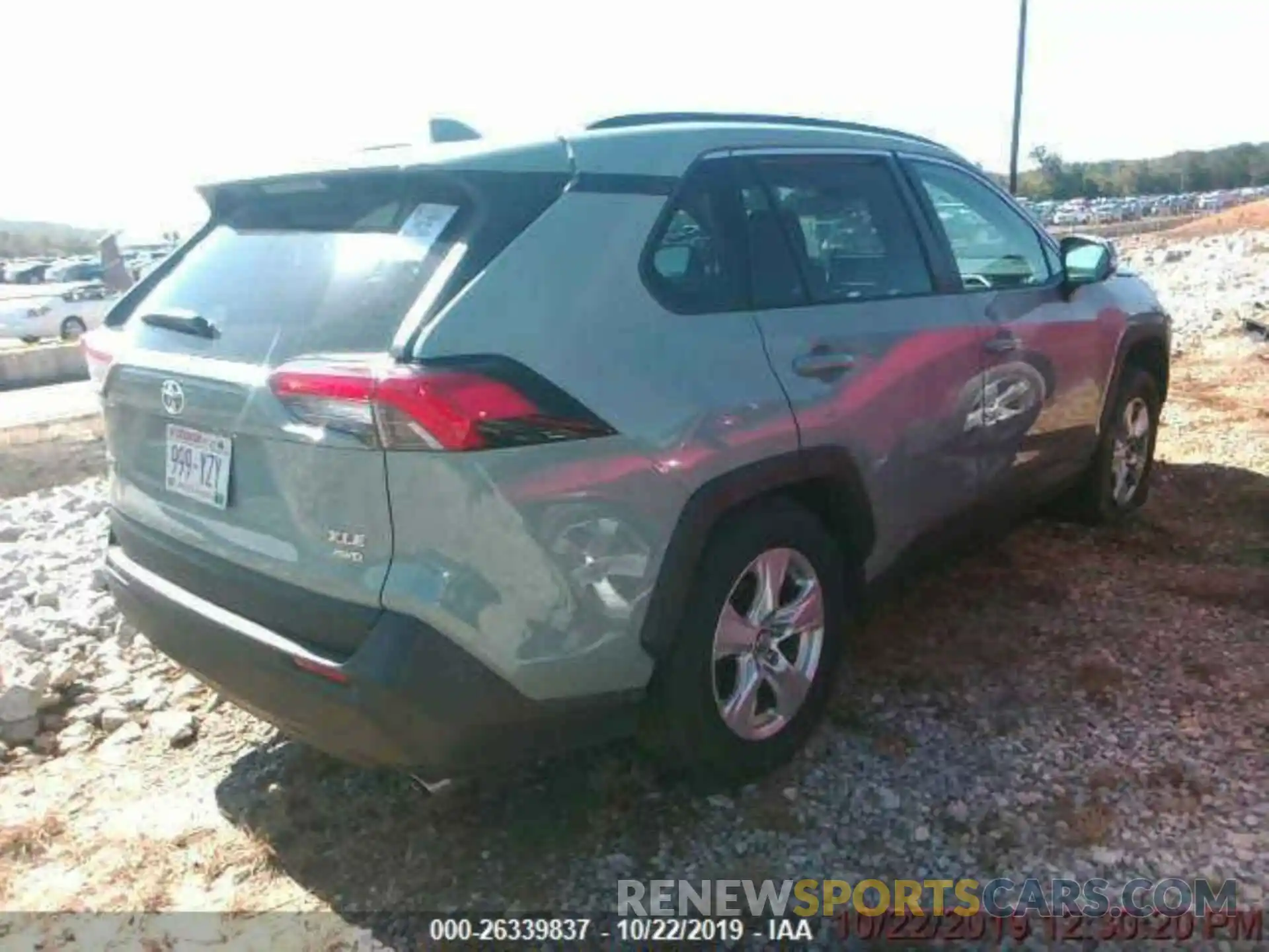 2 Photograph of a damaged car 2T3P1RFVXKW037560 TOYOTA RAV4 2019