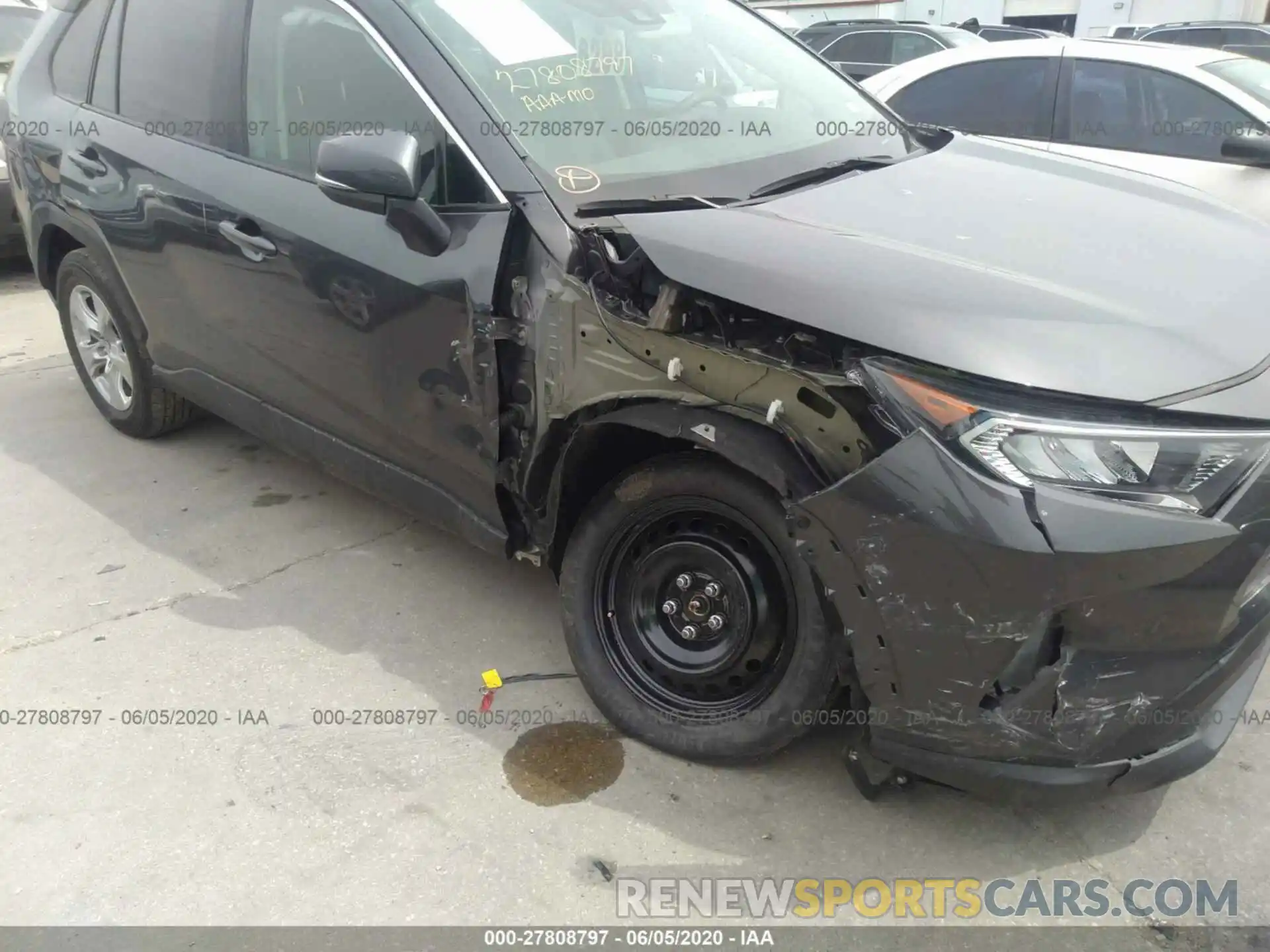 6 Photograph of a damaged car 2T3P1RFVXKW051720 TOYOTA RAV4 2019