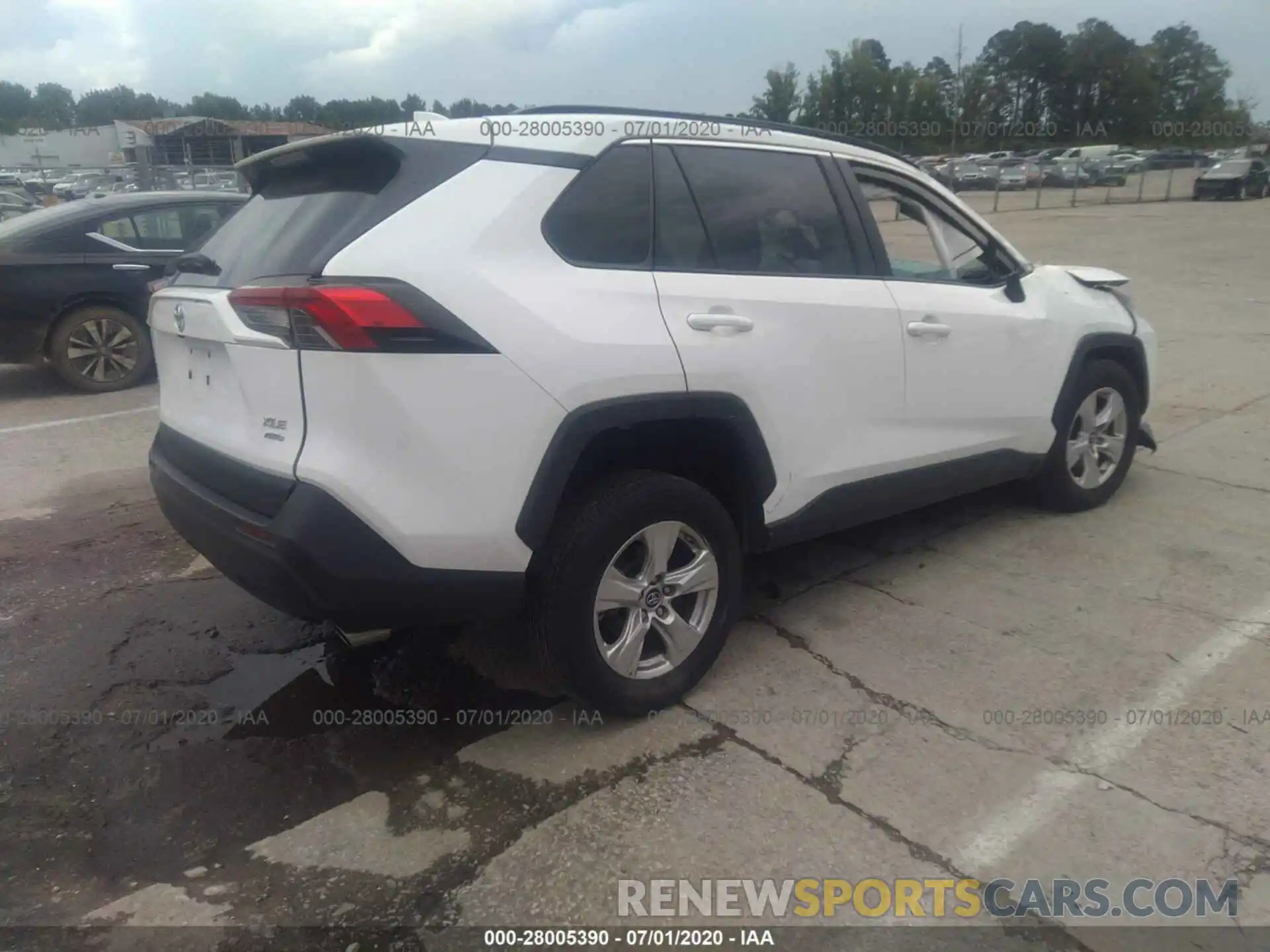 4 Photograph of a damaged car 2T3P1RFVXKW052849 TOYOTA RAV4 2019