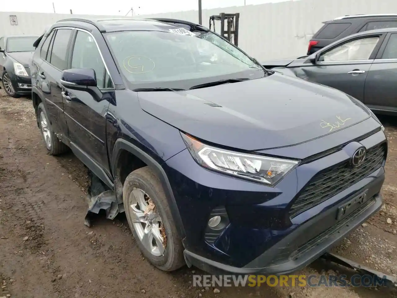 1 Photograph of a damaged car 2T3P1RFVXKW060921 TOYOTA RAV4 2019