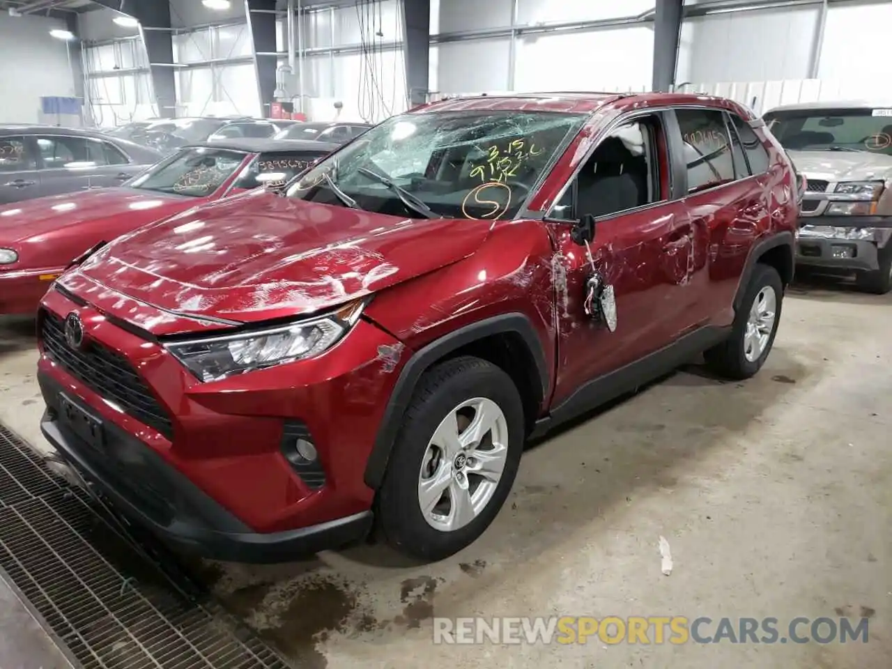 2 Photograph of a damaged car 2T3P1RFVXKW069005 TOYOTA RAV4 2019