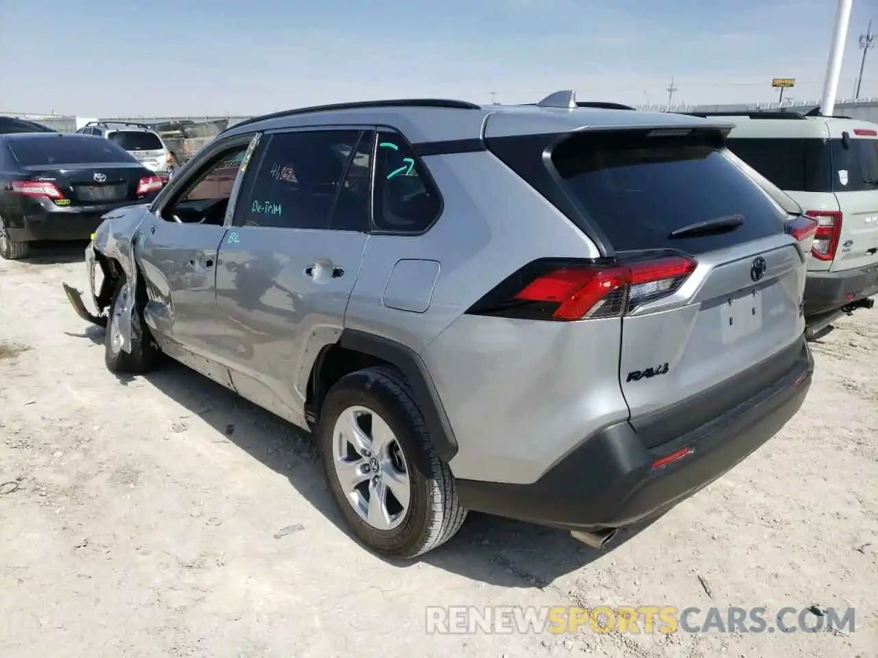 3 Photograph of a damaged car 2T3P1RFVXKW069232 TOYOTA RAV4 2019