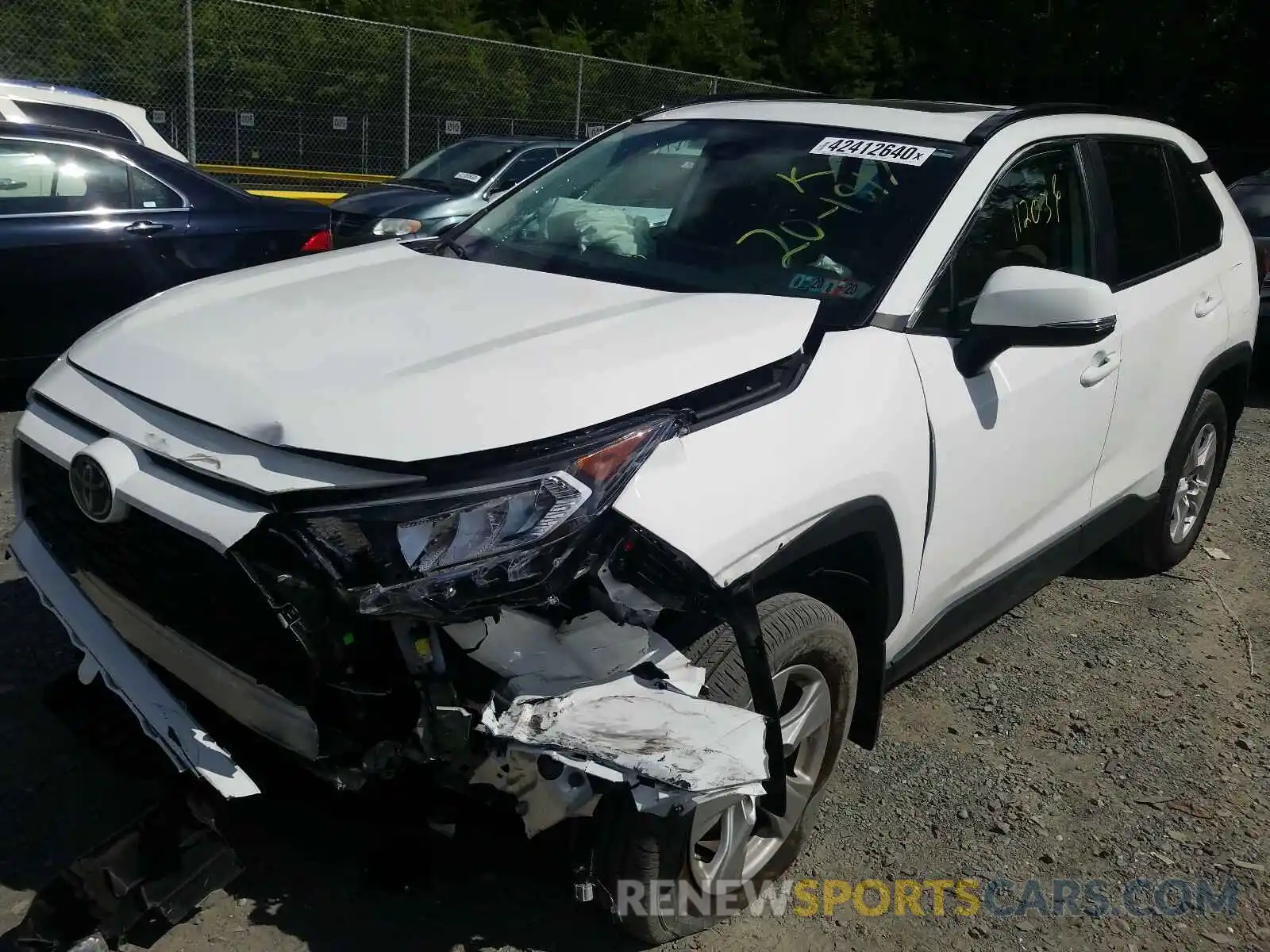 2 Photograph of a damaged car 2T3P1RFVXKW072471 TOYOTA RAV4 2019