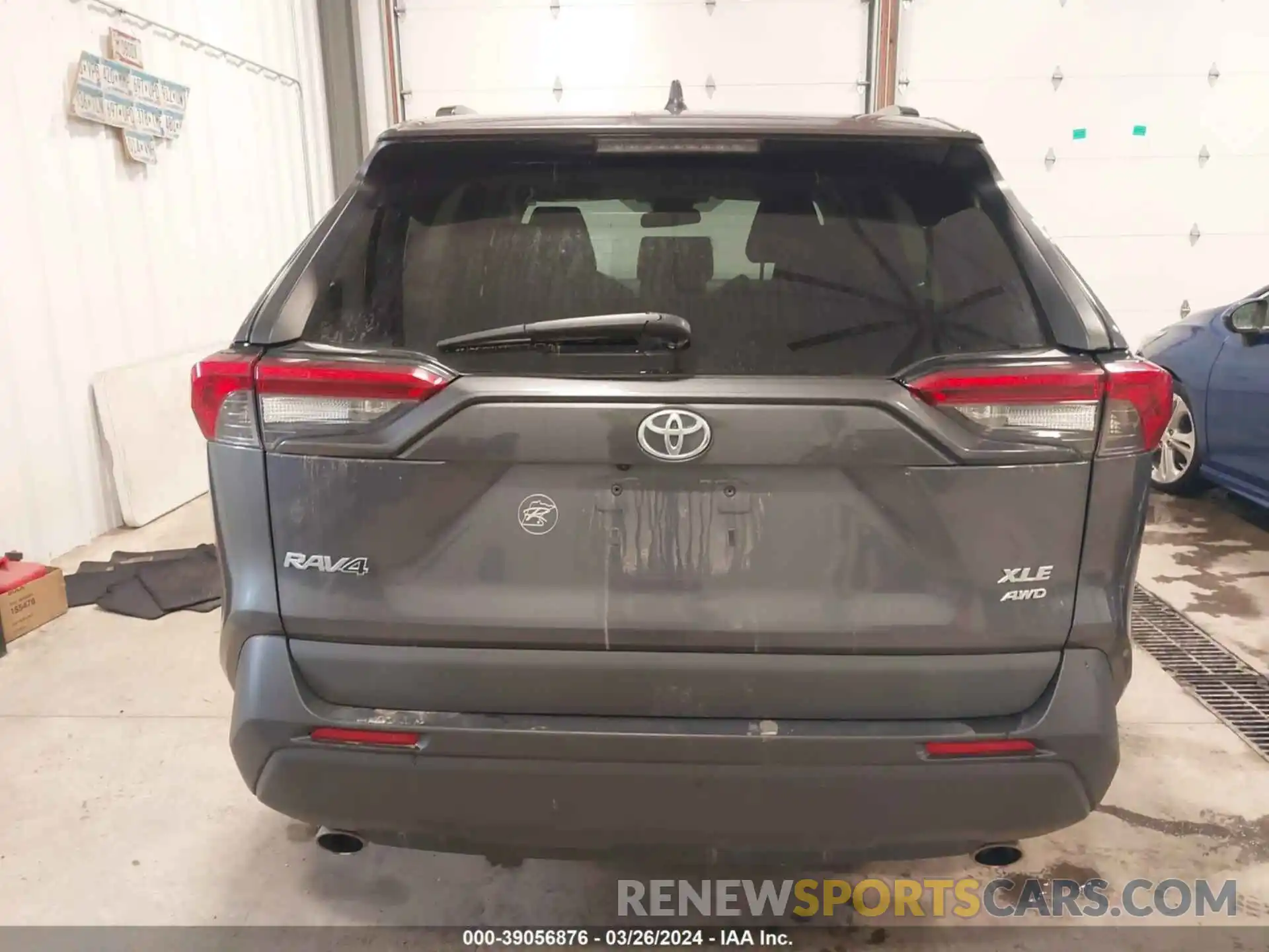 16 Photograph of a damaged car 2T3P1RFVXKW076469 TOYOTA RAV4 2019