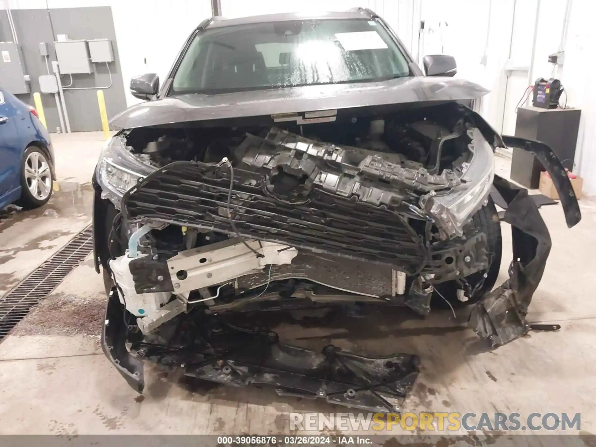 6 Photograph of a damaged car 2T3P1RFVXKW076469 TOYOTA RAV4 2019