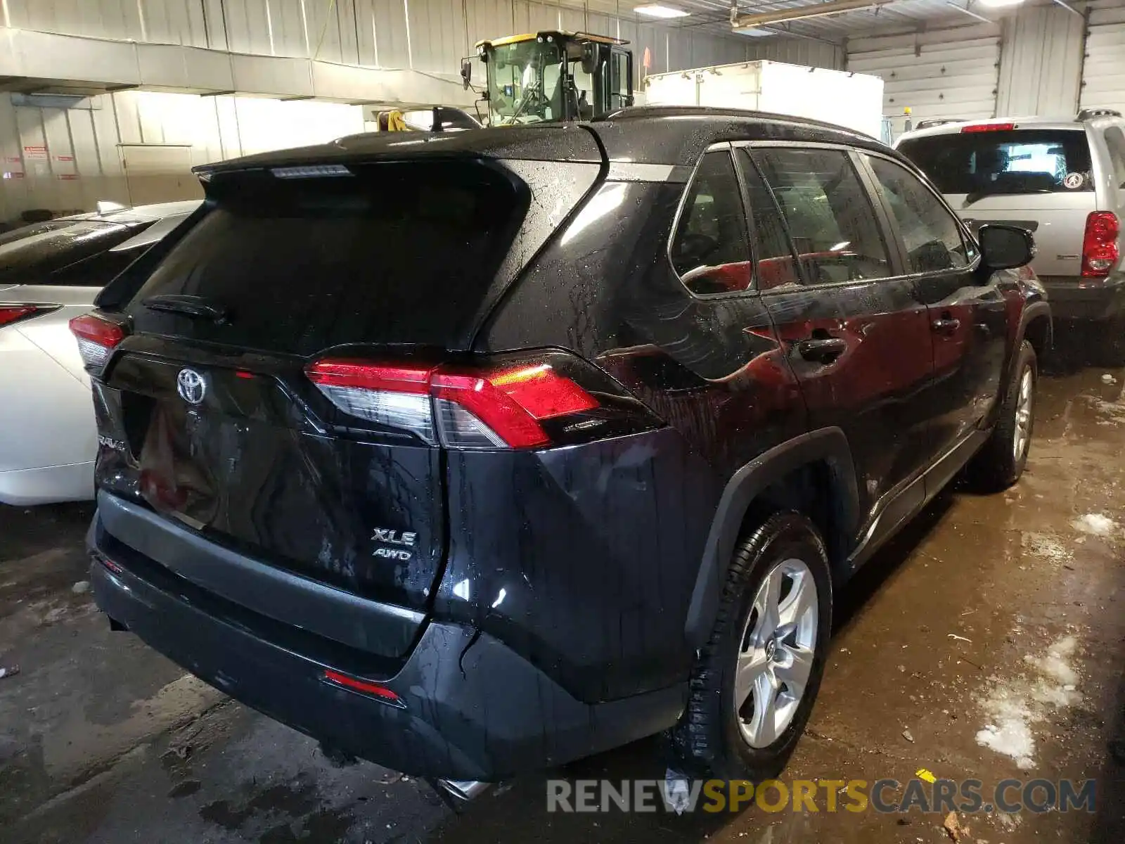 4 Photograph of a damaged car 2T3P1RFVXKW080389 TOYOTA RAV4 2019