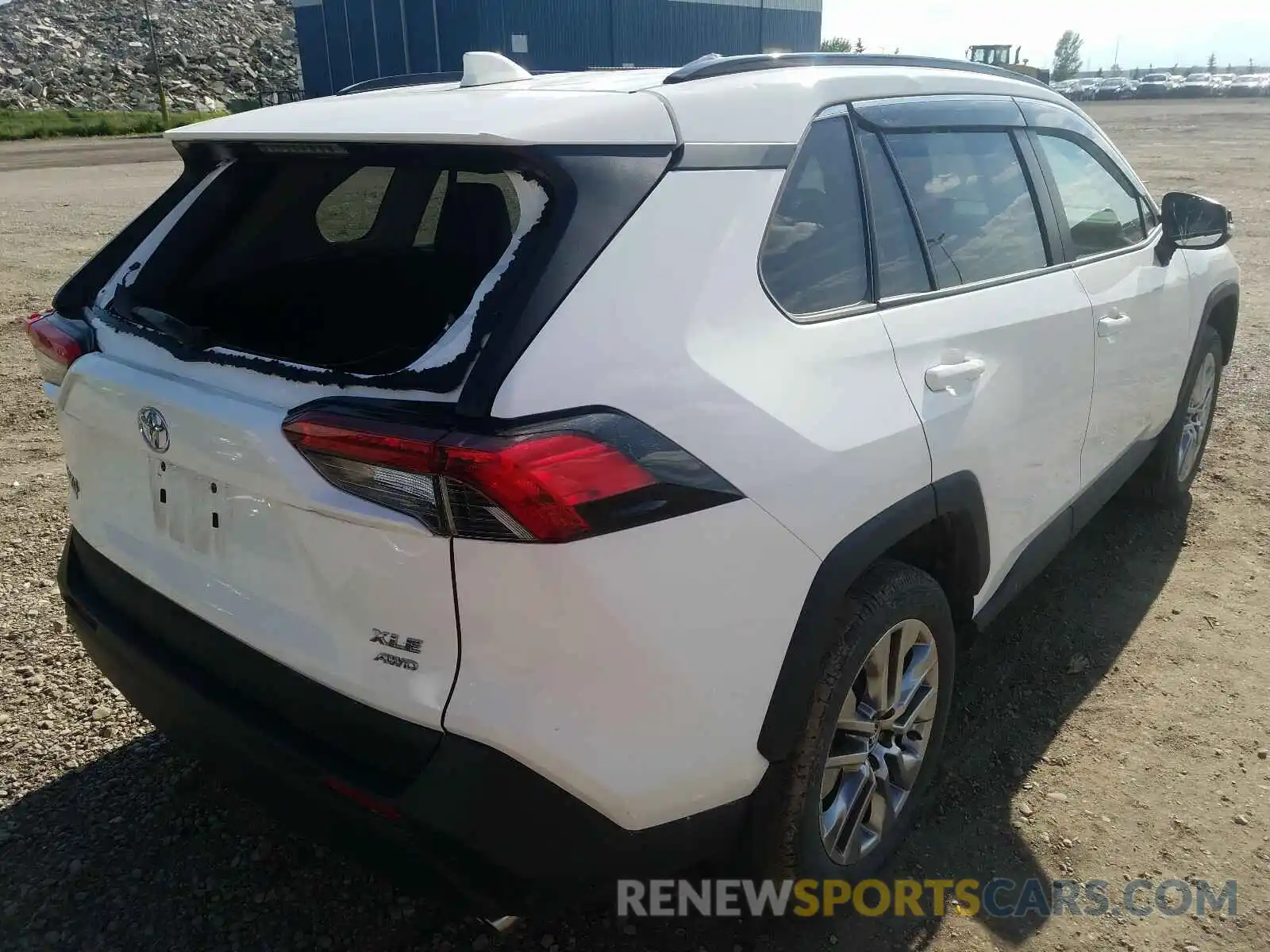 4 Photograph of a damaged car 2T3R1RFV0KW033574 TOYOTA RAV4 2019