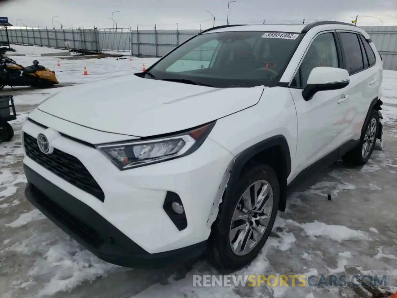 2 Photograph of a damaged car 2T3R1RFV2KC033335 TOYOTA RAV4 2019