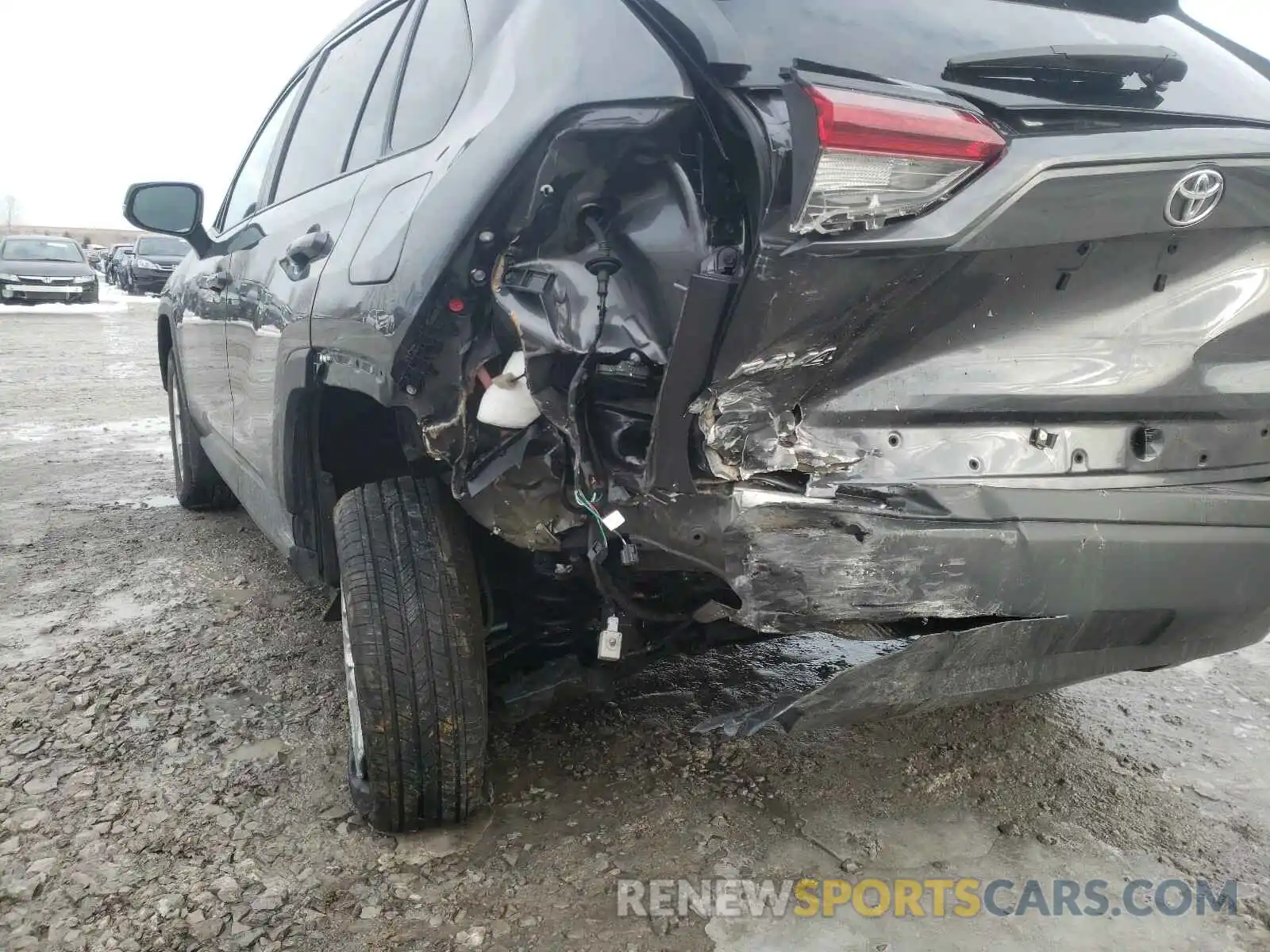 9 Photograph of a damaged car 2T3R1RFV4KC030484 TOYOTA RAV4 2019