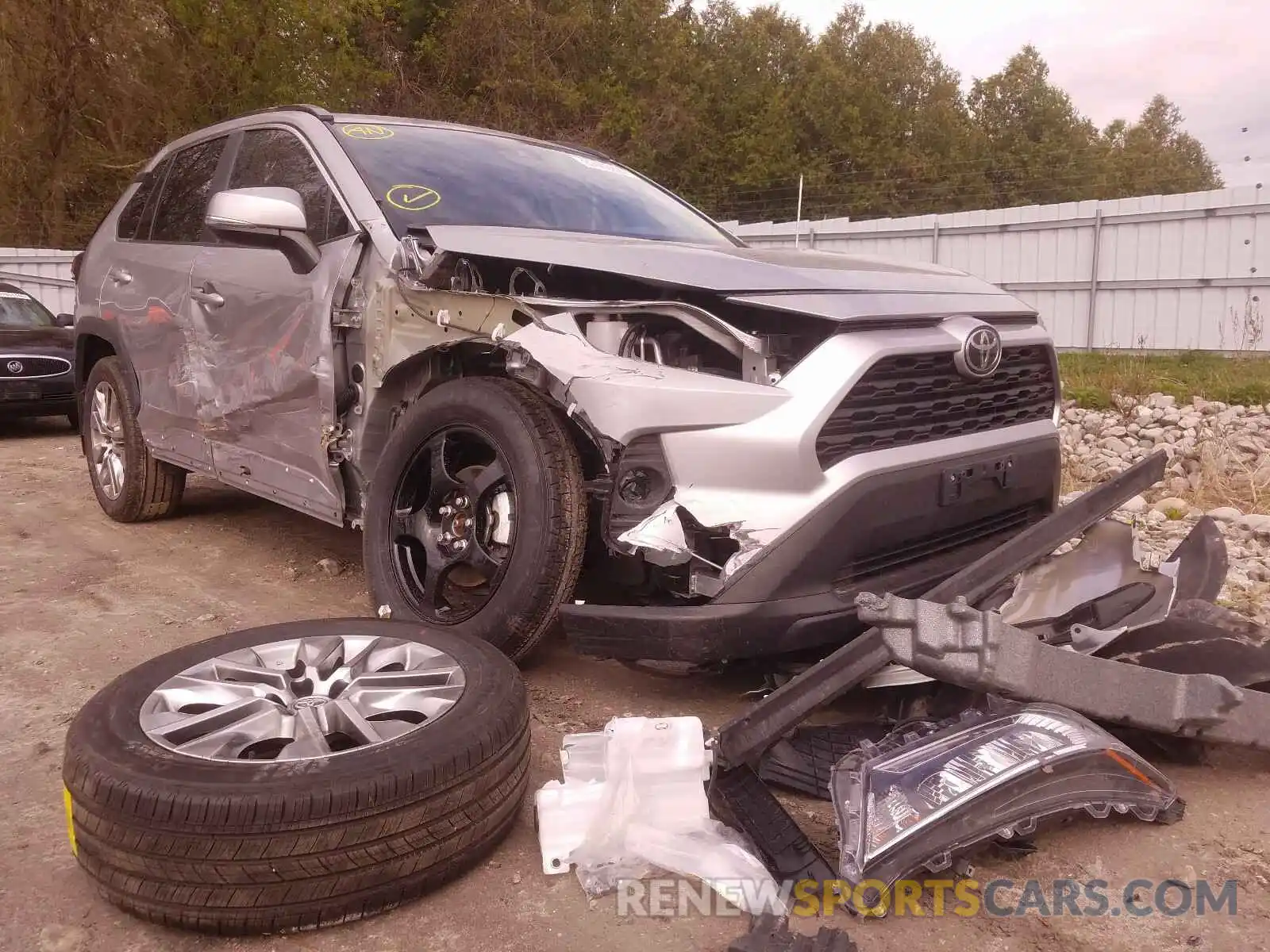 1 Photograph of a damaged car 2T3R1RFV5KC051604 TOYOTA RAV4 2019