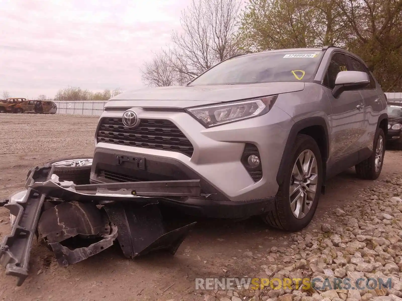 2 Photograph of a damaged car 2T3R1RFV5KC051604 TOYOTA RAV4 2019