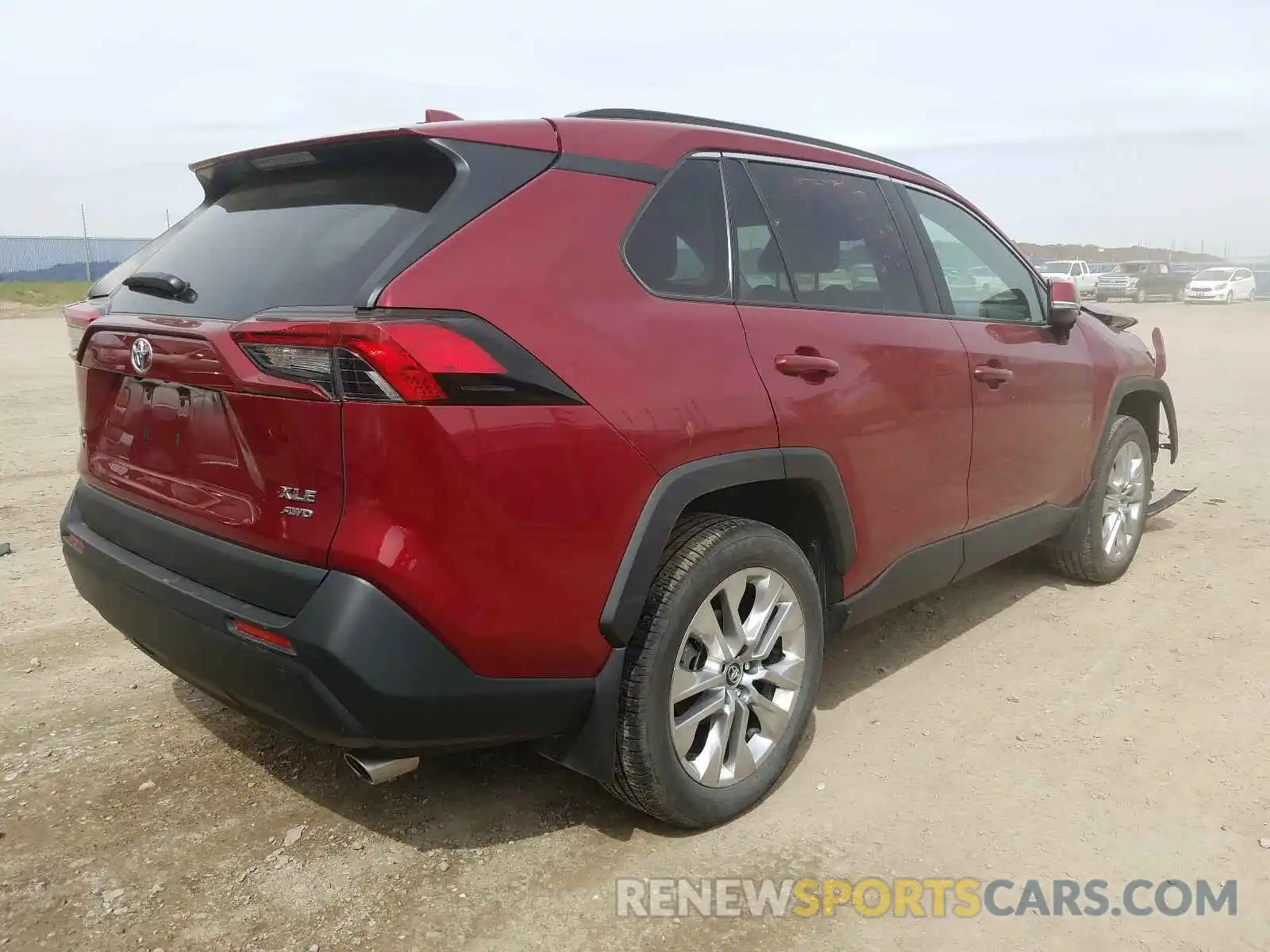 4 Photograph of a damaged car 2T3R1RFV8KW066127 TOYOTA RAV4 2019