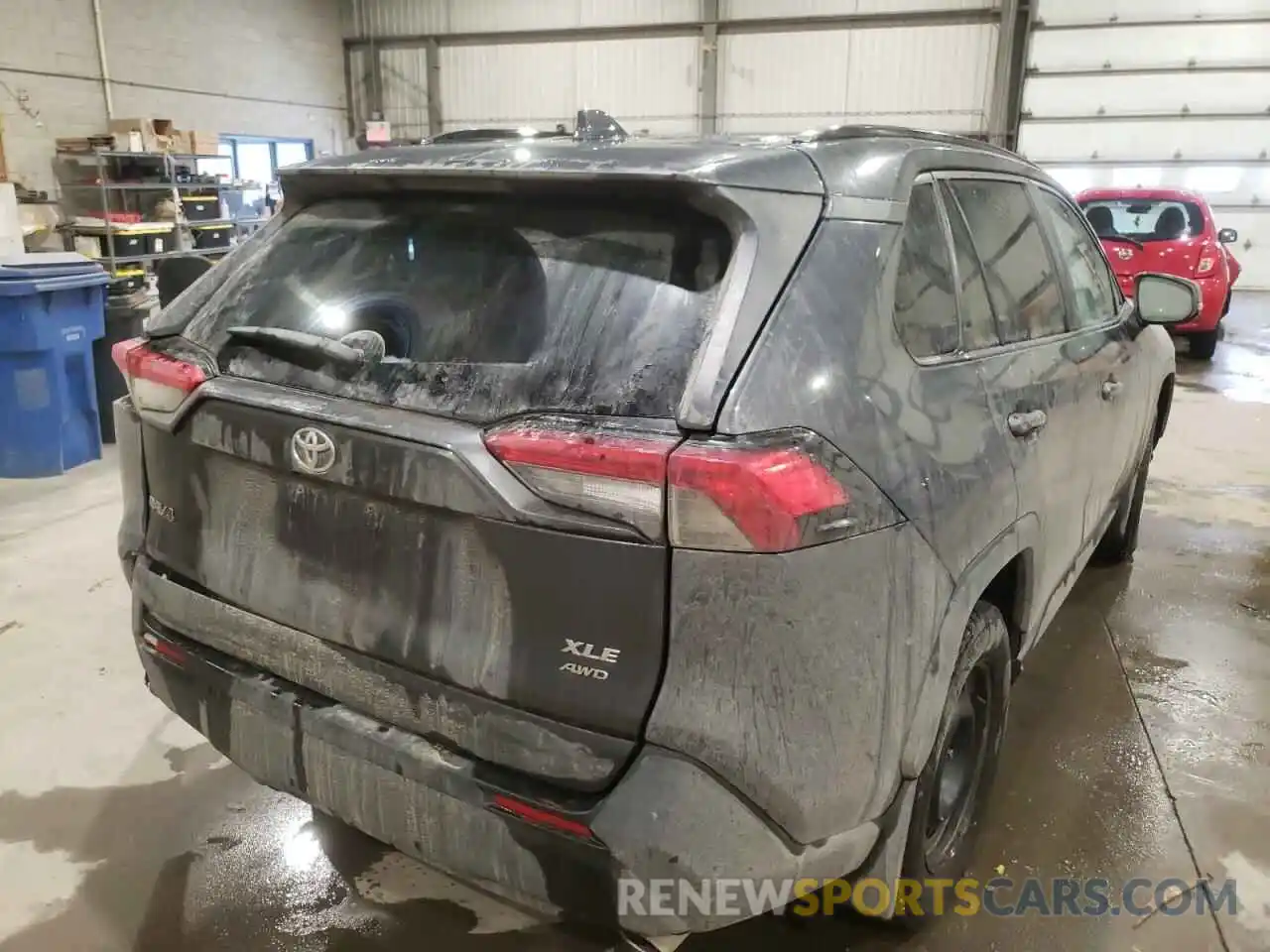 4 Photograph of a damaged car 2T3R1RFV8KW082151 TOYOTA RAV4 2019