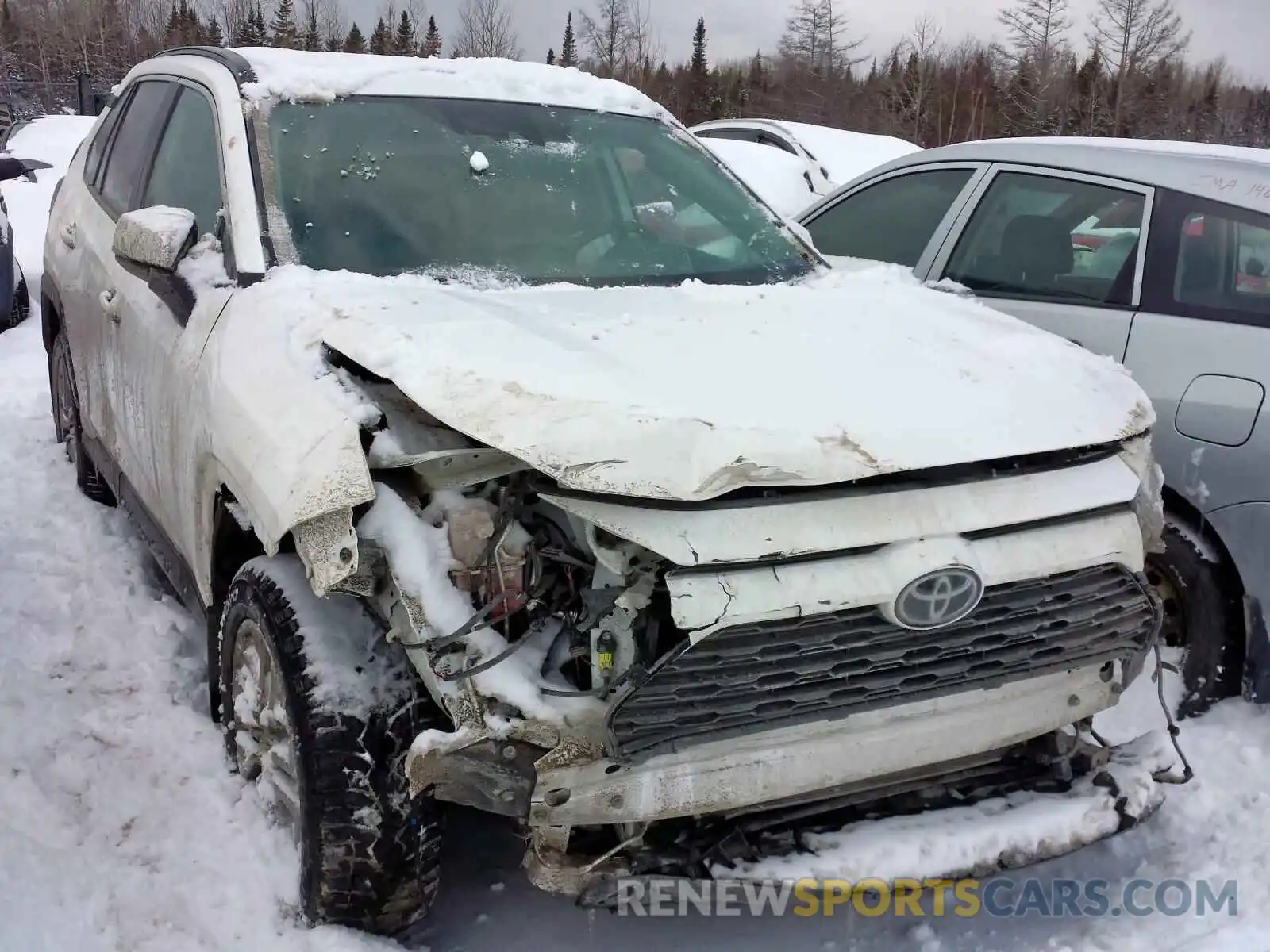 1 Photograph of a damaged car 2T3R1RFV9KC047118 TOYOTA RAV4 2019