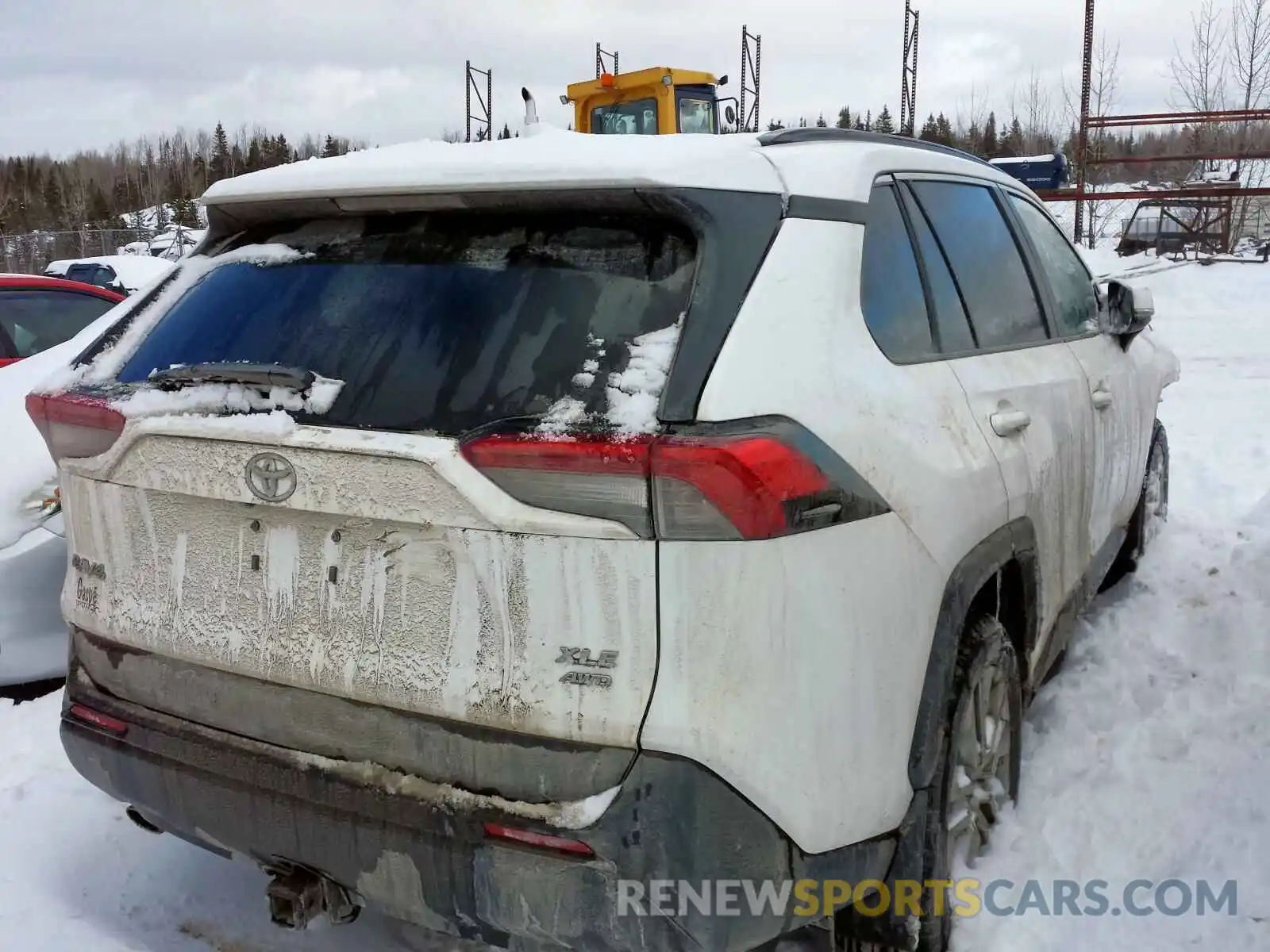 4 Photograph of a damaged car 2T3R1RFV9KC047118 TOYOTA RAV4 2019