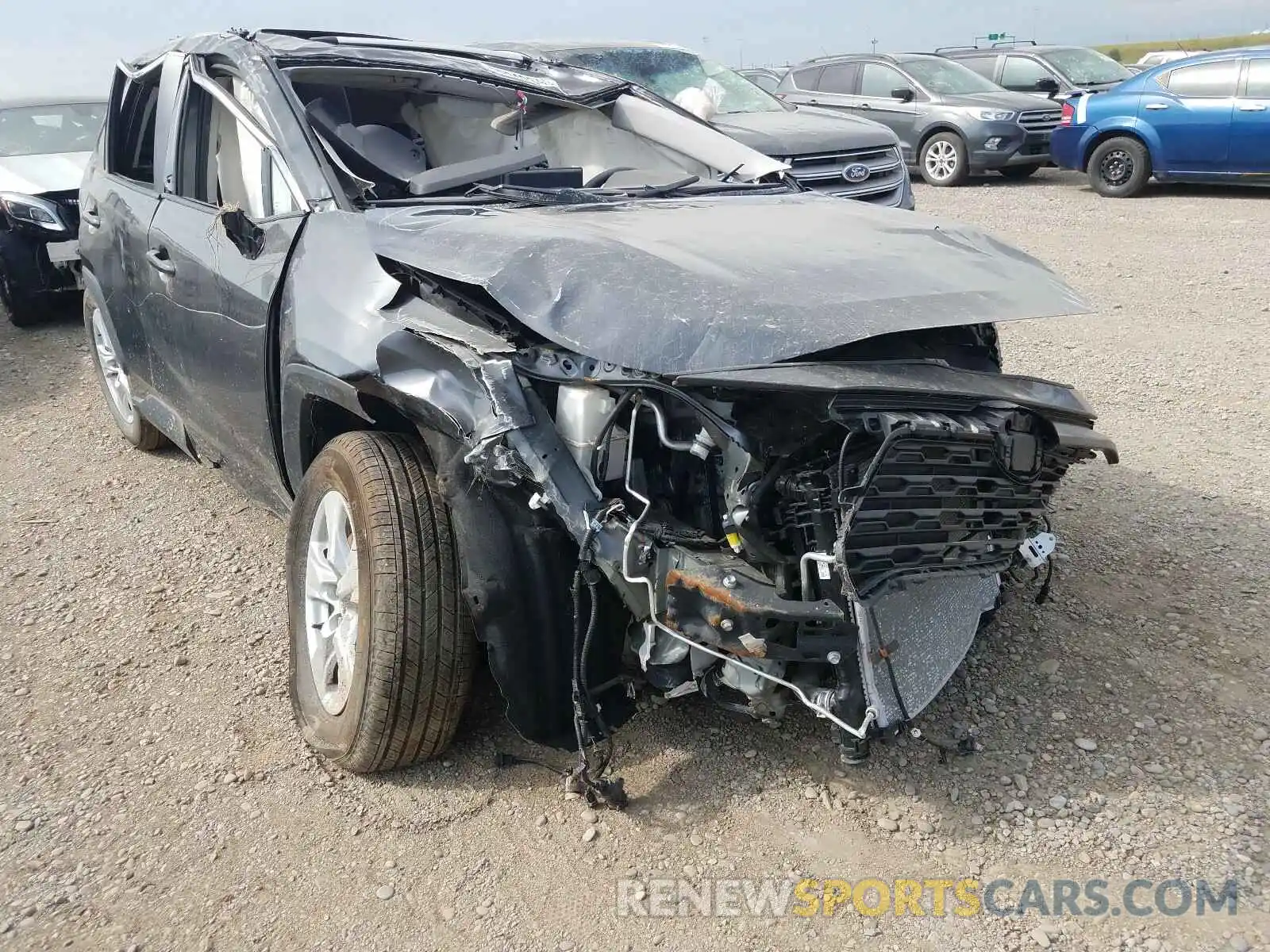 1 Photograph of a damaged car 2T3R1RFV9KW072650 TOYOTA RAV4 2019