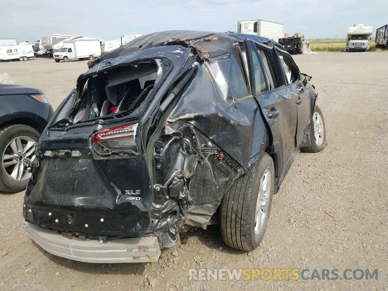 4 Фотография поврежденного автомобиля 2T3R1RFV9KW072650 TOYOTA RAV4 2019