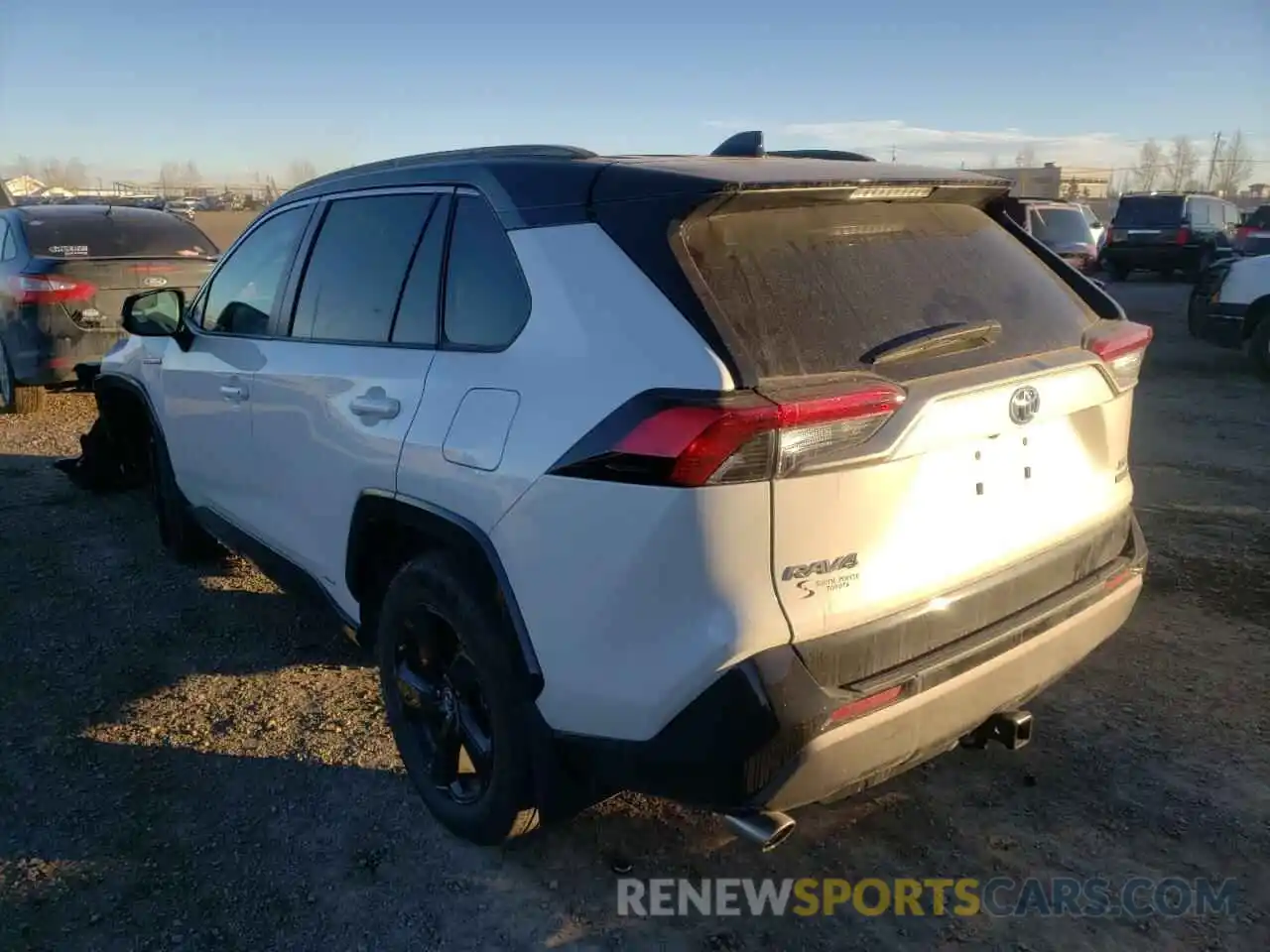 3 Photograph of a damaged car 2T3RWRFV0KW003234 TOYOTA RAV4 2019