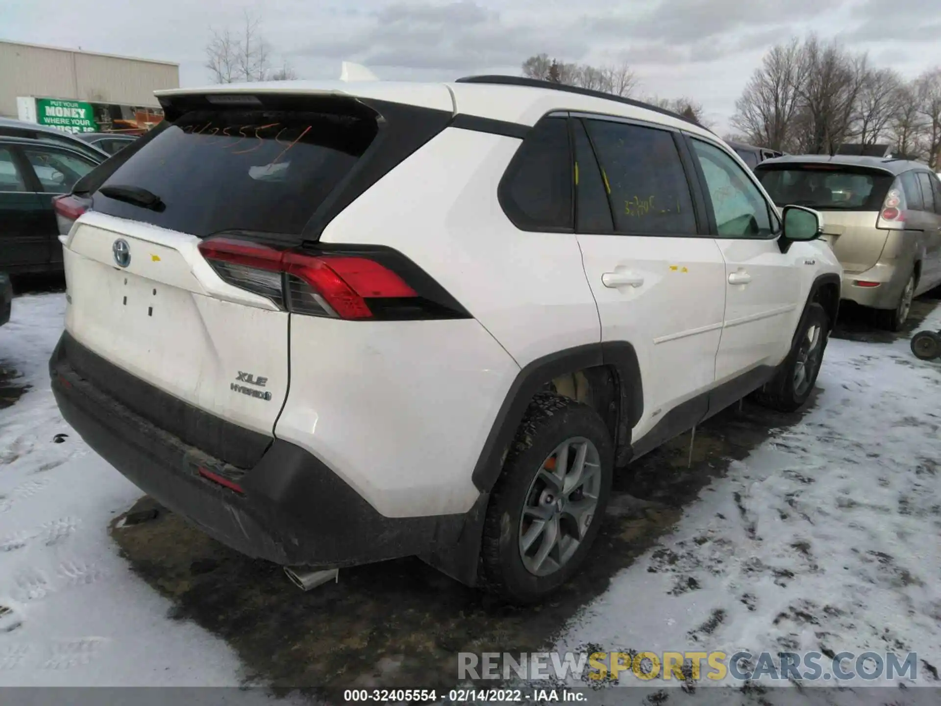 4 Photograph of a damaged car 2T3RWRFV0KW005436 TOYOTA RAV4 2019