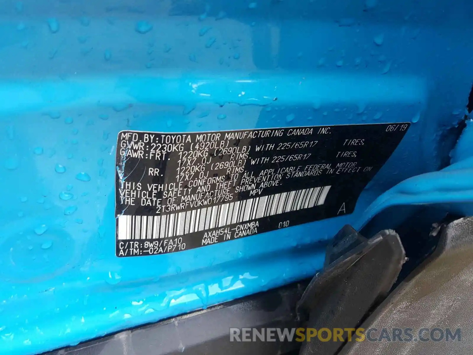 10 Photograph of a damaged car 2T3RWRFV0KW017795 TOYOTA RAV4 2019