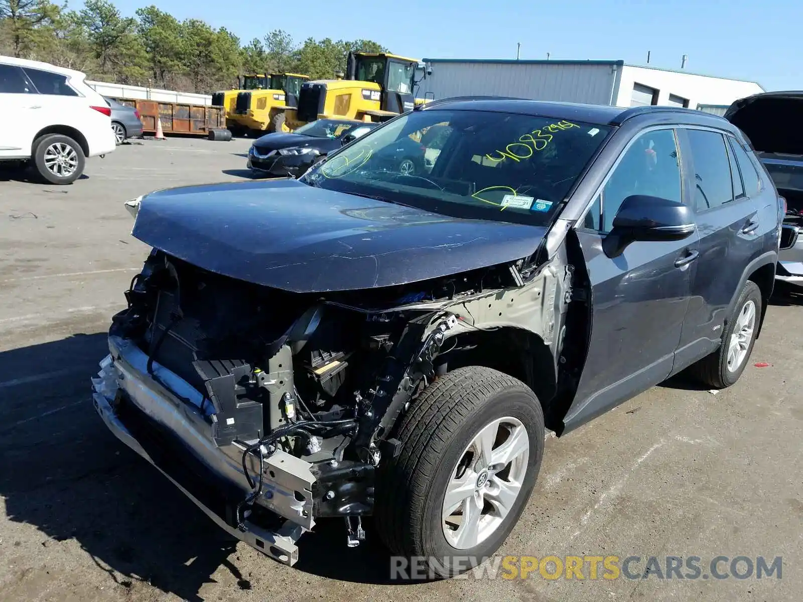 2 Photograph of a damaged car 2T3RWRFV0KW018316 TOYOTA RAV4 2019