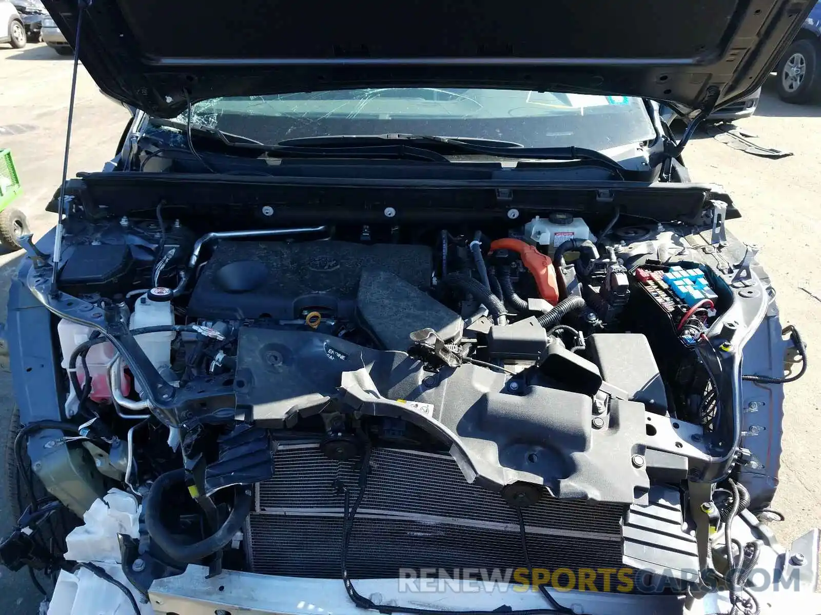 7 Photograph of a damaged car 2T3RWRFV0KW018316 TOYOTA RAV4 2019