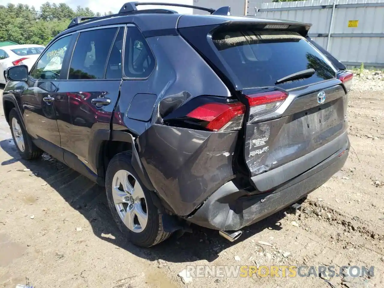 9 Photograph of a damaged car 2T3RWRFV0KW019403 TOYOTA RAV4 2019