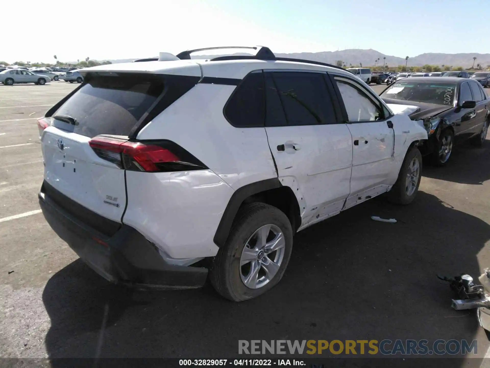 4 Фотография поврежденного автомобиля 2T3RWRFV0KW021037 TOYOTA RAV4 2019