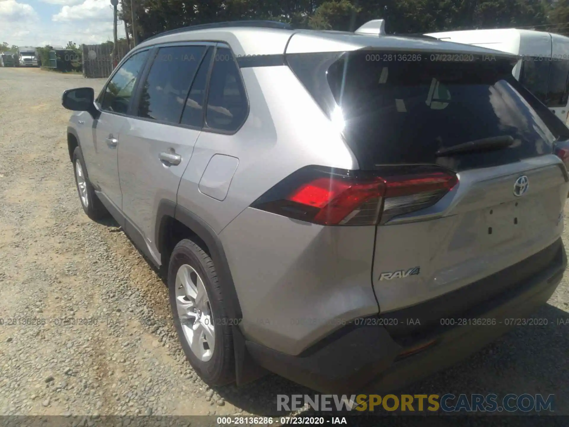 3 Фотография поврежденного автомобиля 2T3RWRFV0KW021507 TOYOTA RAV4 2019