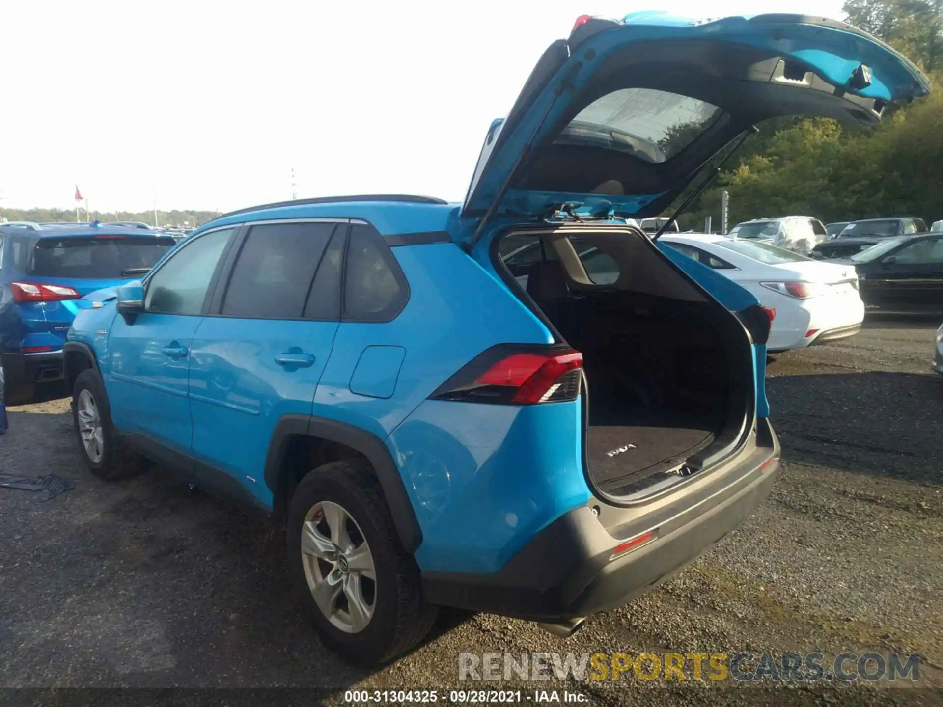 3 Photograph of a damaged car 2T3RWRFV0KW023564 TOYOTA RAV4 2019