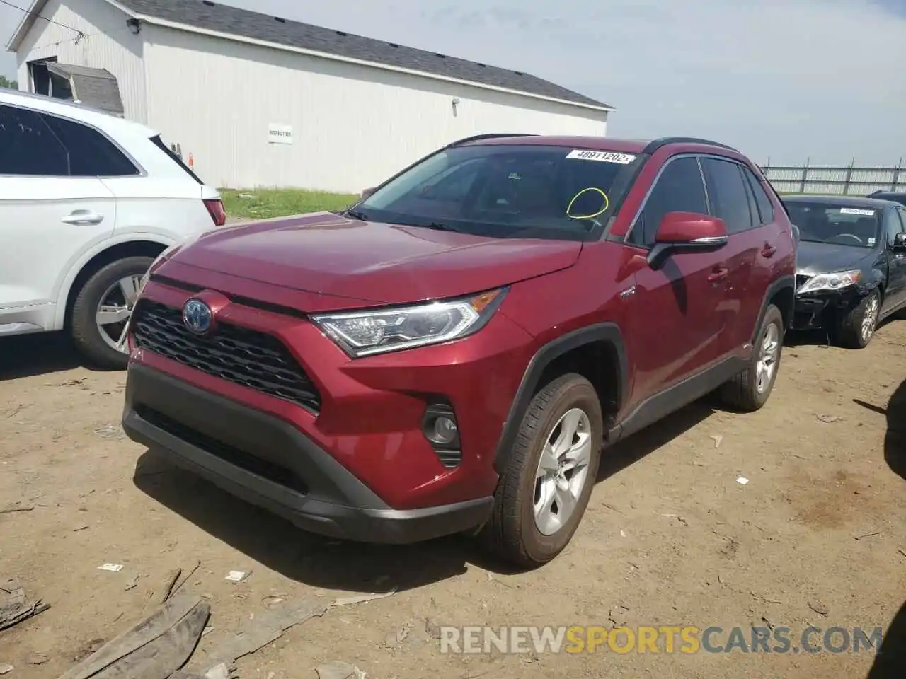 2 Photograph of a damaged car 2T3RWRFV0KW025816 TOYOTA RAV4 2019