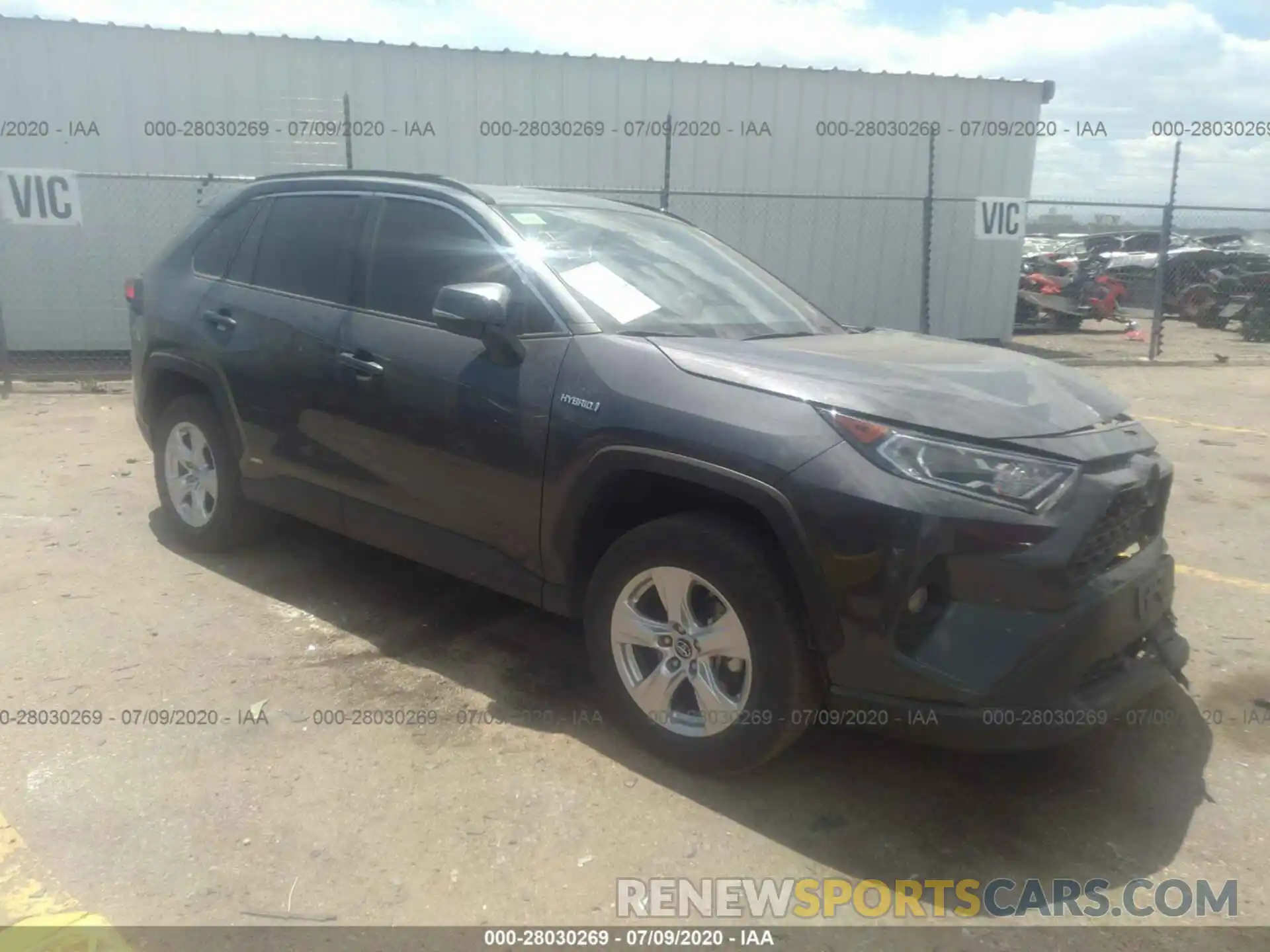 1 Photograph of a damaged car 2T3RWRFV0KW027596 TOYOTA RAV4 2019