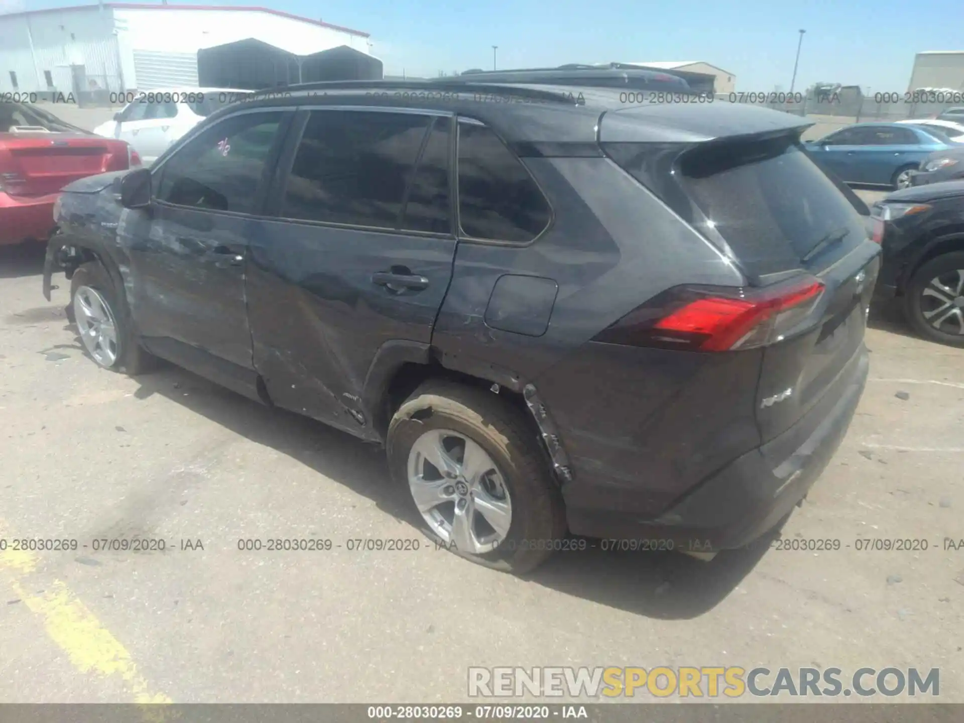 3 Фотография поврежденного автомобиля 2T3RWRFV0KW027596 TOYOTA RAV4 2019