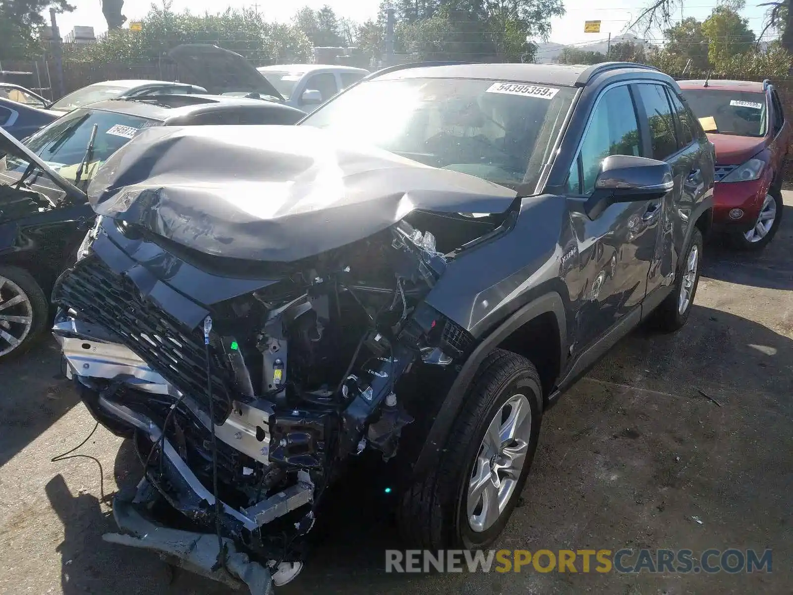 2 Photograph of a damaged car 2T3RWRFV0KW029283 TOYOTA RAV4 2019