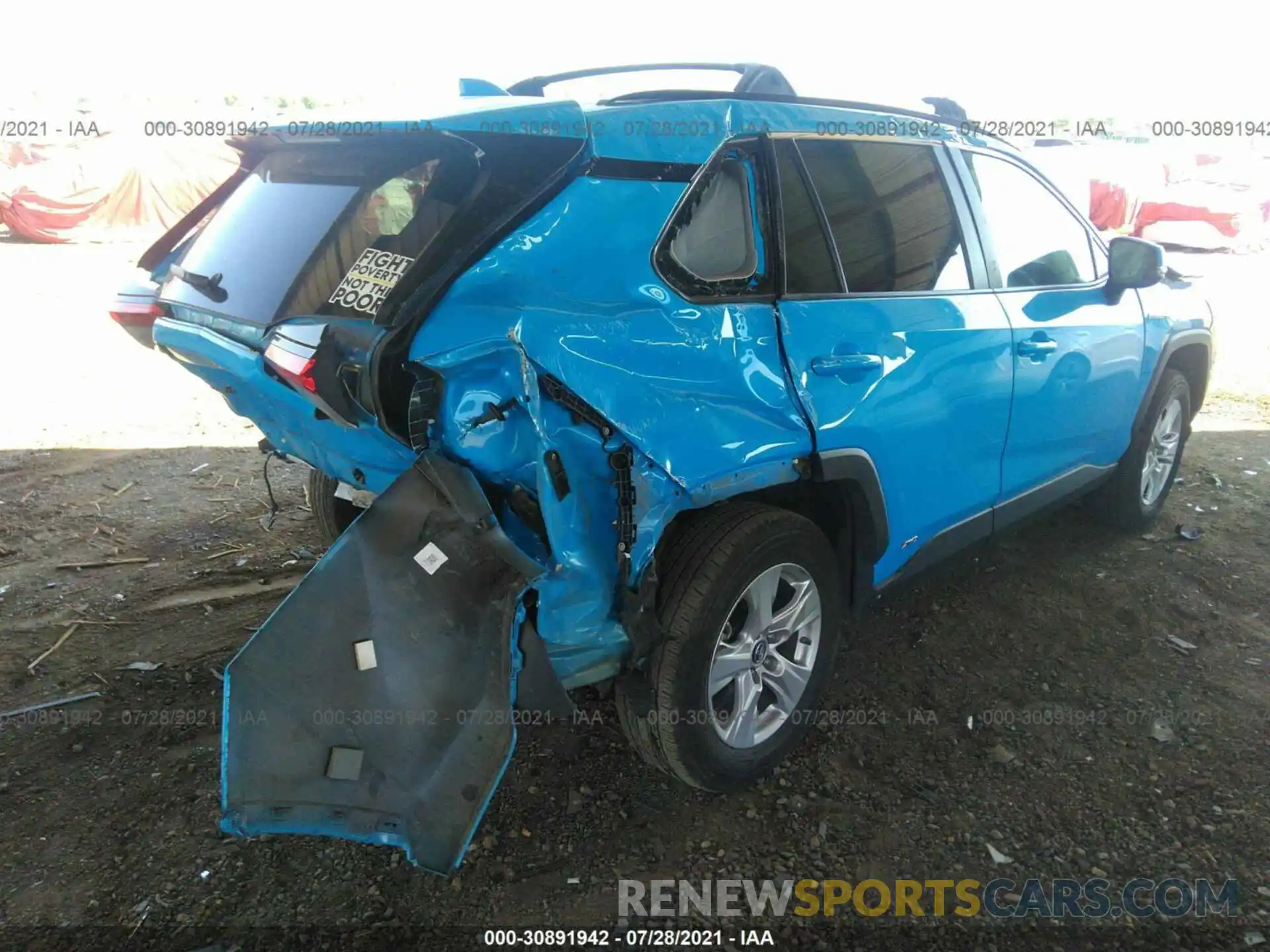 4 Photograph of a damaged car 2T3RWRFV0KW046410 TOYOTA RAV4 2019