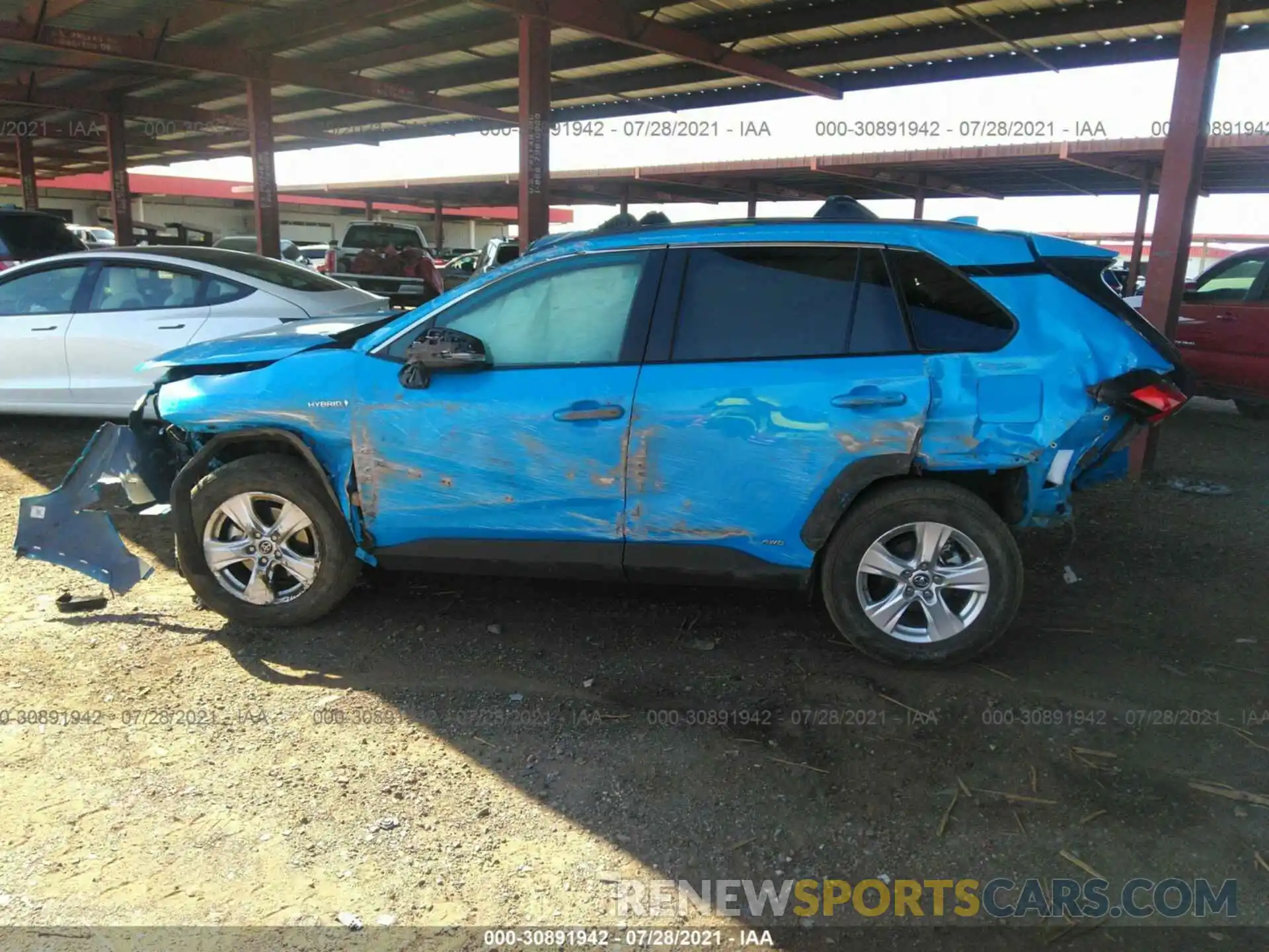 6 Photograph of a damaged car 2T3RWRFV0KW046410 TOYOTA RAV4 2019