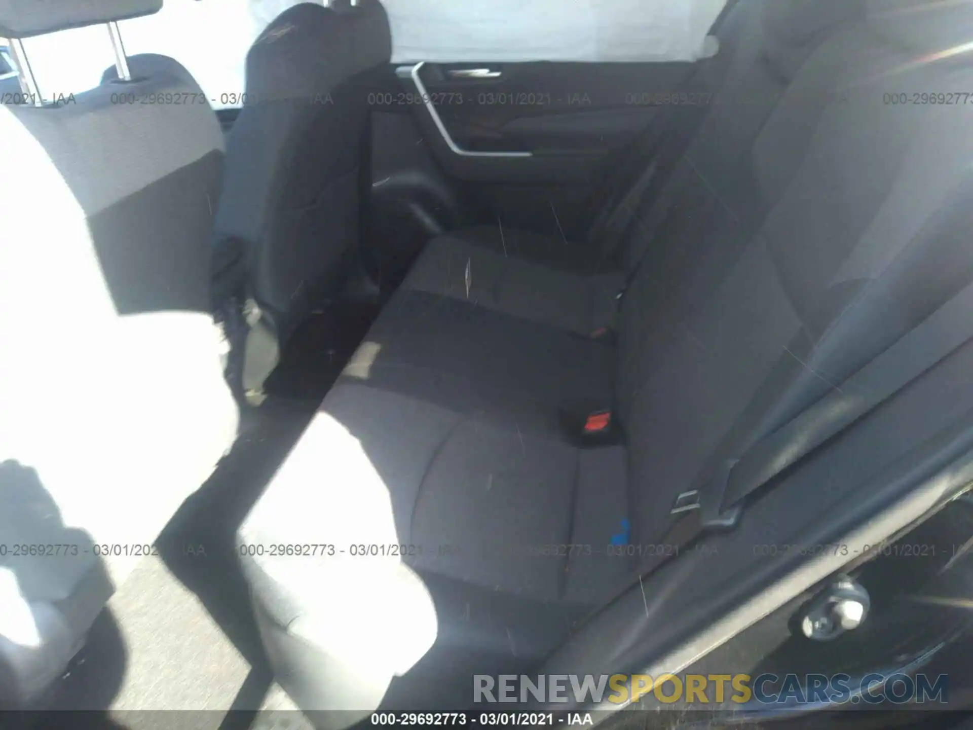 8 Photograph of a damaged car 2T3RWRFV1KW009219 TOYOTA RAV4 2019