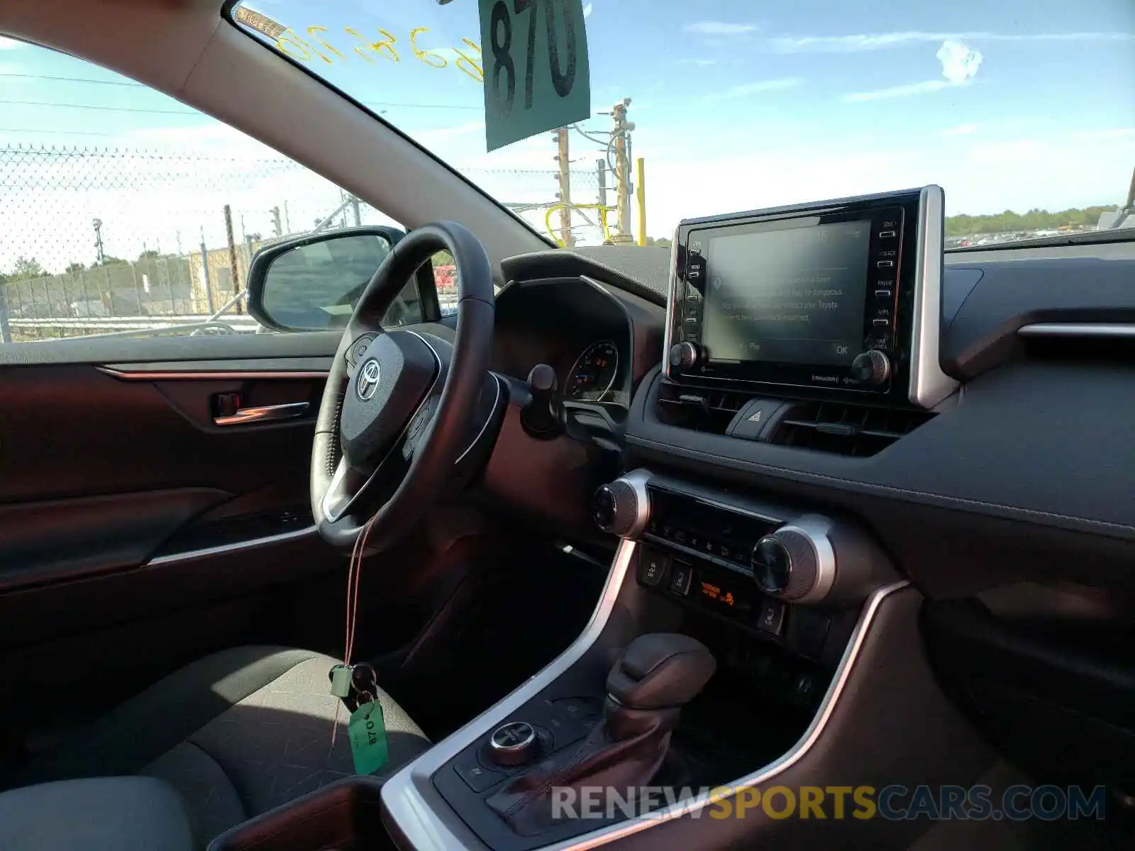 9 Photograph of a damaged car 2T3RWRFV1KW013268 TOYOTA RAV4 2019