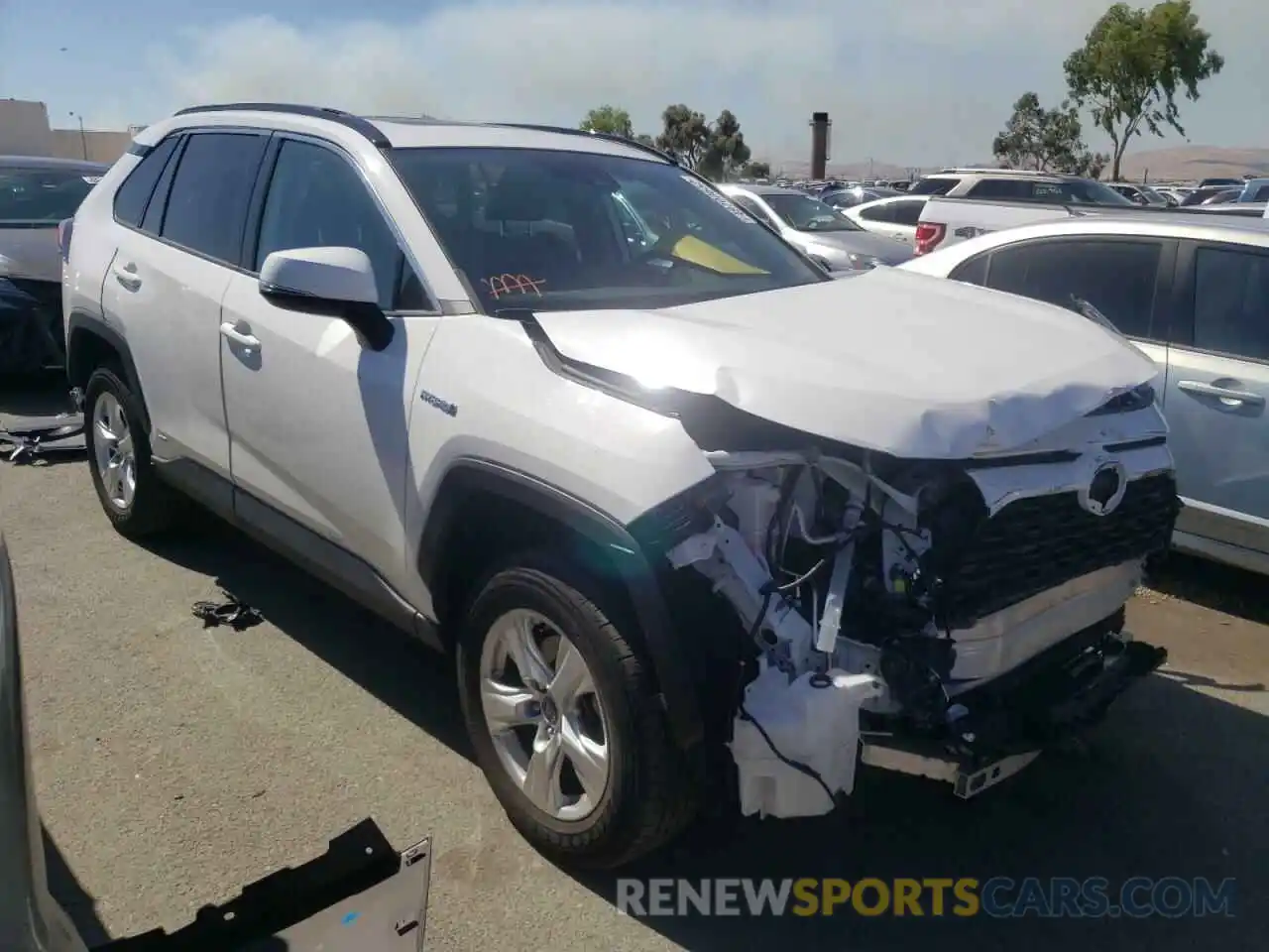 1 Photograph of a damaged car 2T3RWRFV1KW023900 TOYOTA RAV4 2019