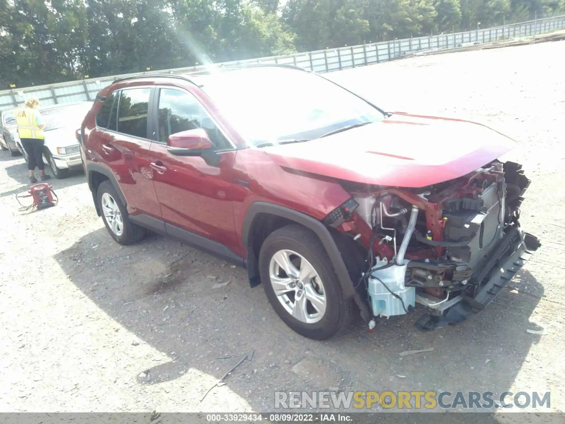 1 Photograph of a damaged car 2T3RWRFV1KW025081 TOYOTA RAV4 2019