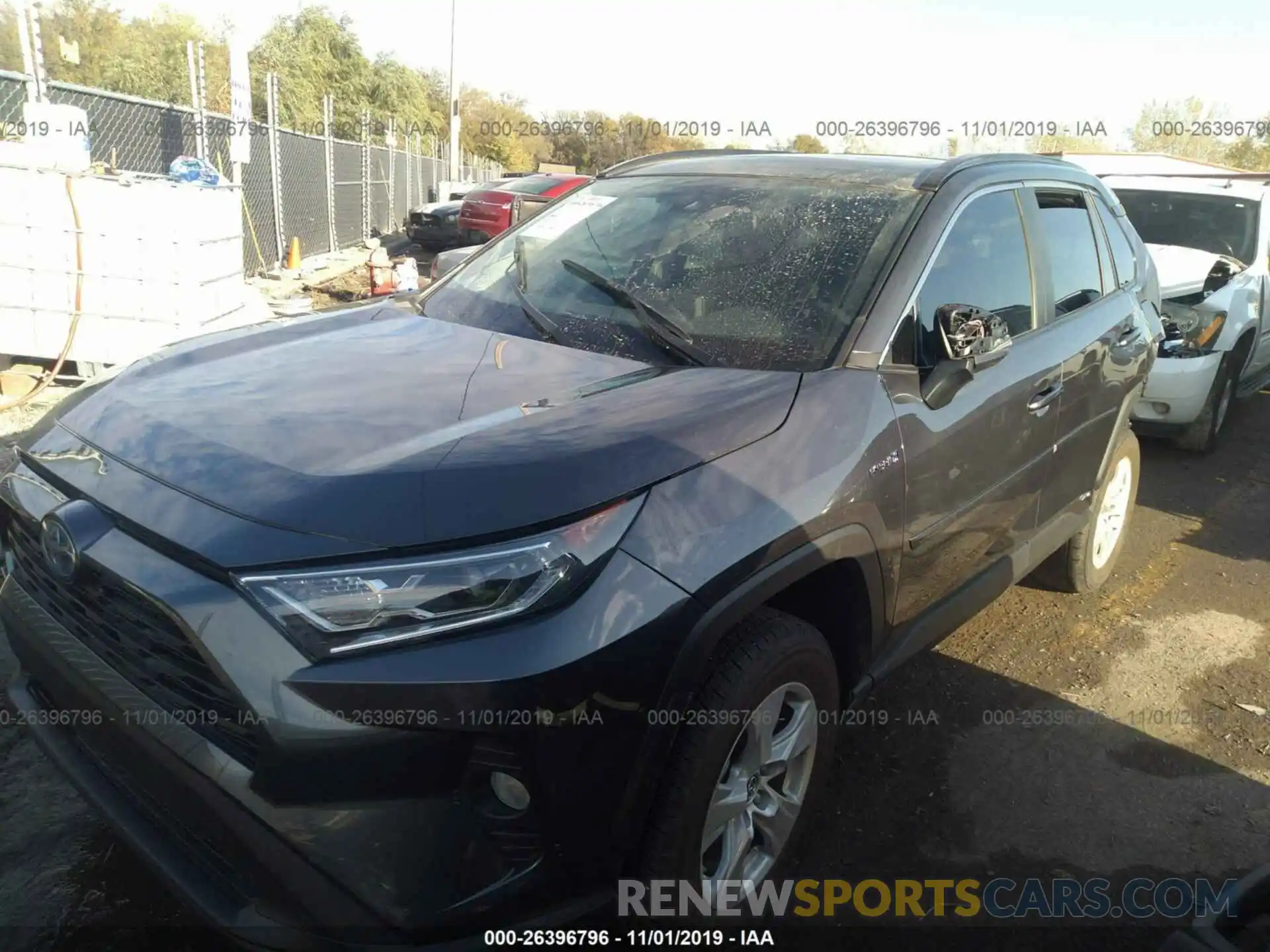 2 Photograph of a damaged car 2T3RWRFV1KW028465 TOYOTA RAV4 2019