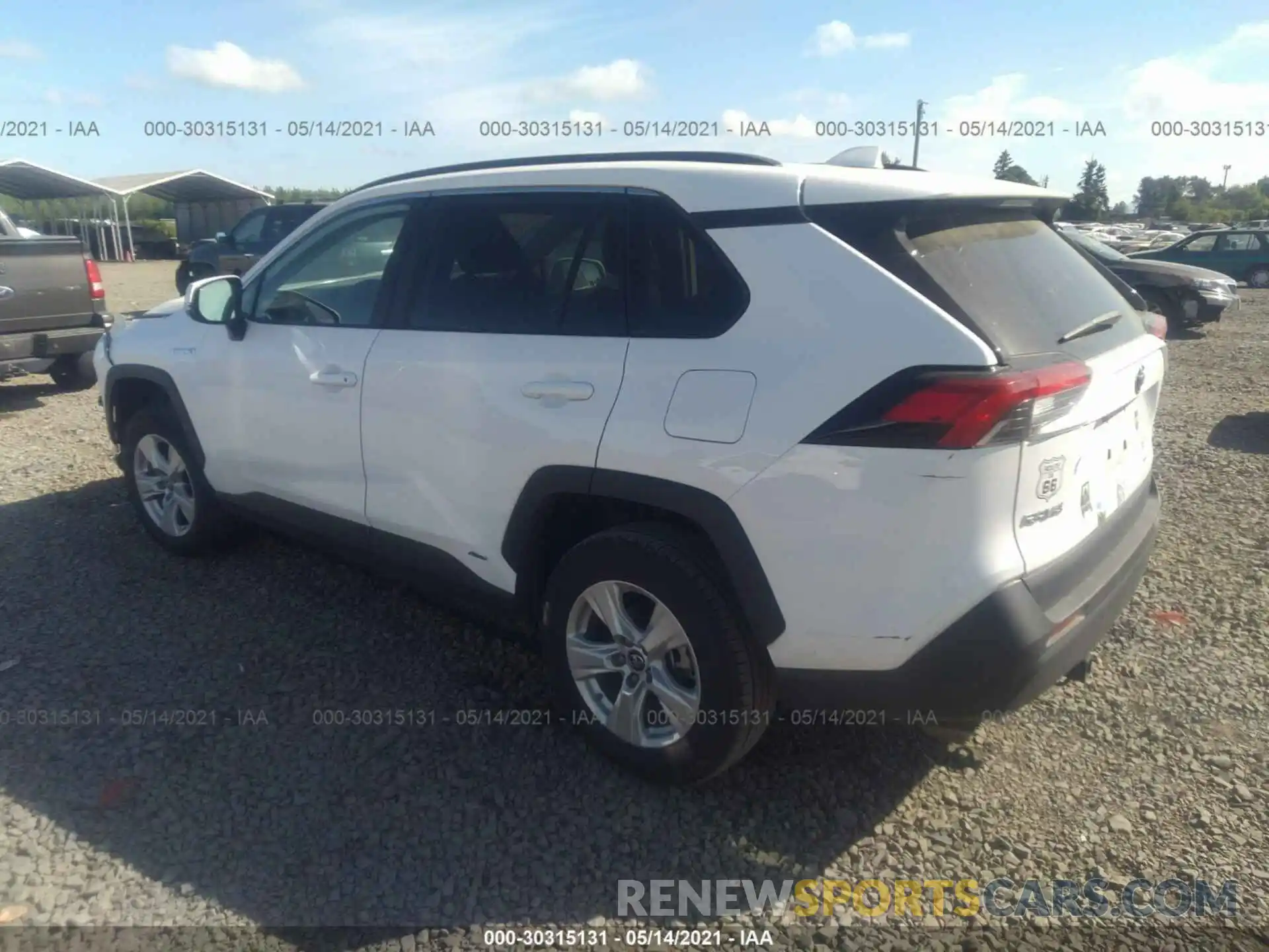 3 Photograph of a damaged car 2T3RWRFV1KW033262 TOYOTA RAV4 2019