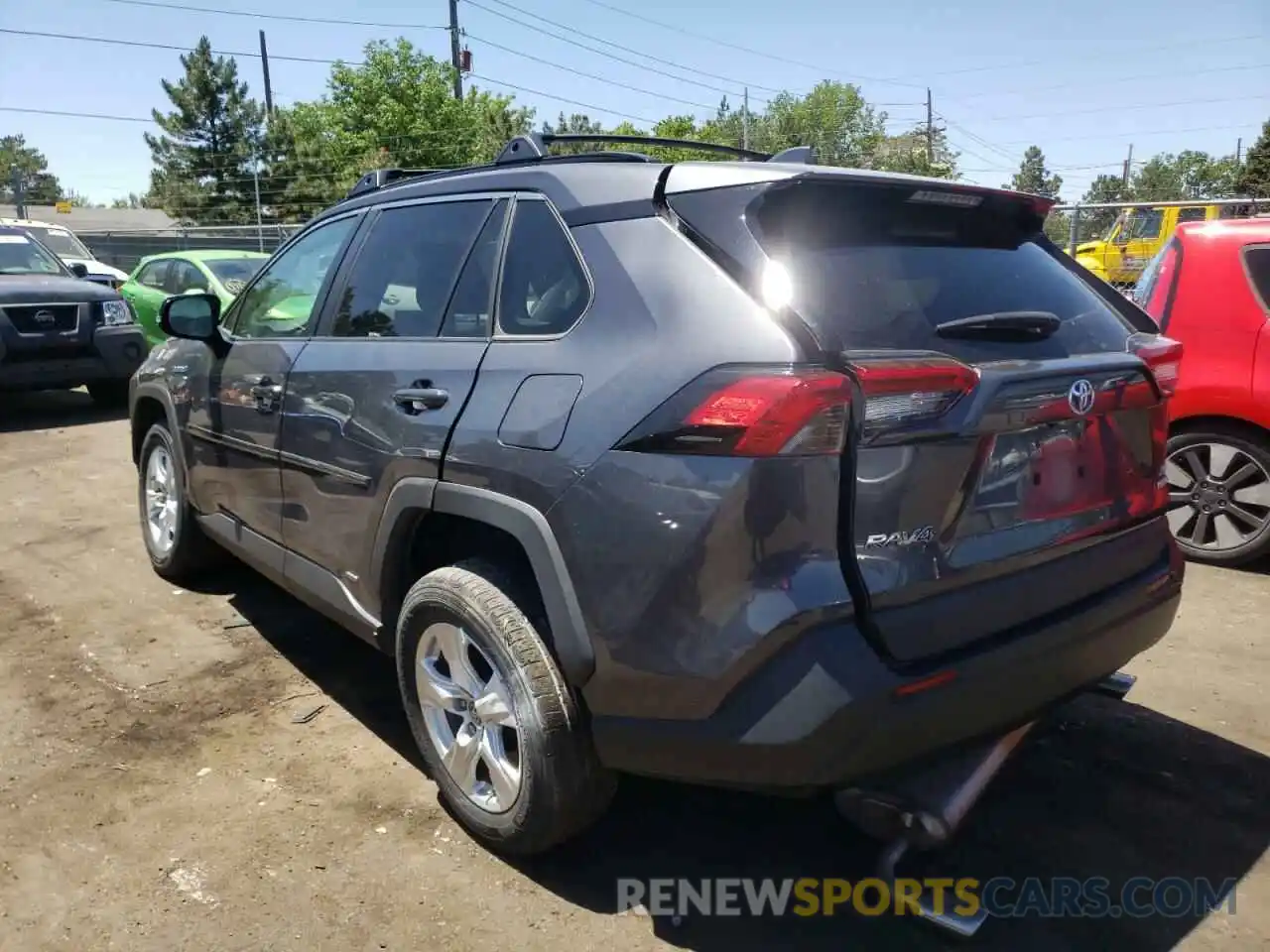 3 Photograph of a damaged car 2T3RWRFV2KW013702 TOYOTA RAV4 2019