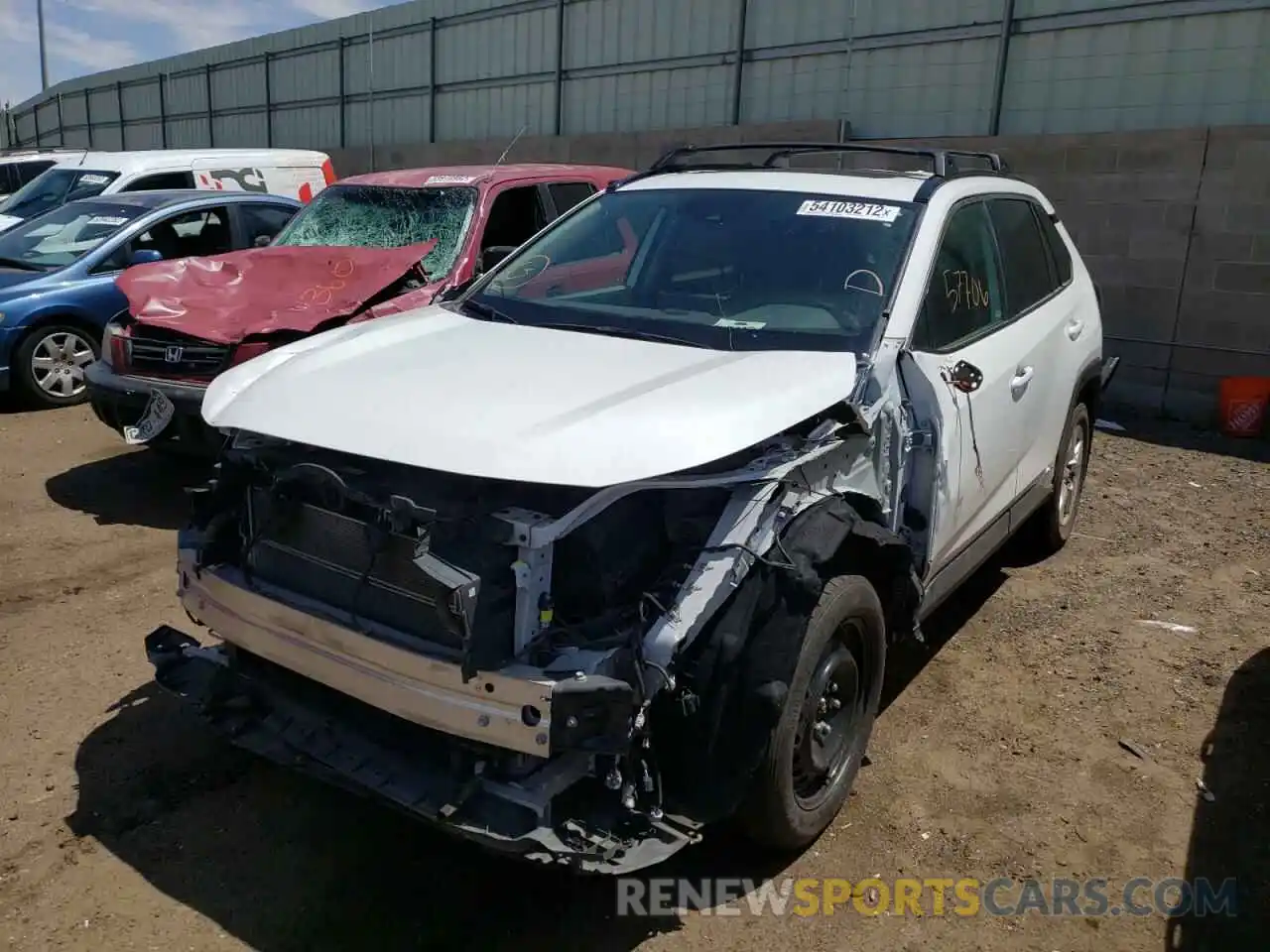 2 Photograph of a damaged car 2T3RWRFV2KW019029 TOYOTA RAV4 2019