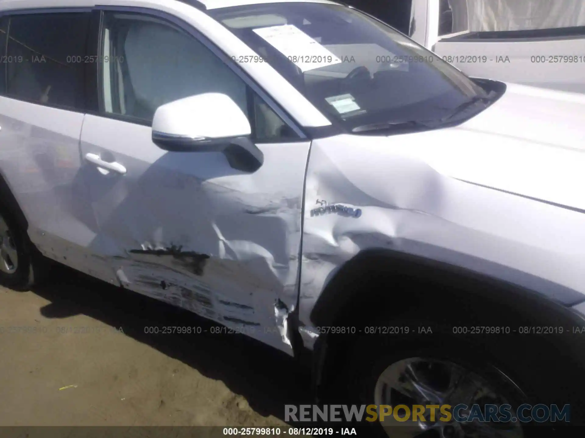 6 Photograph of a damaged car 2T3RWRFV2KW020326 TOYOTA RAV4 2019