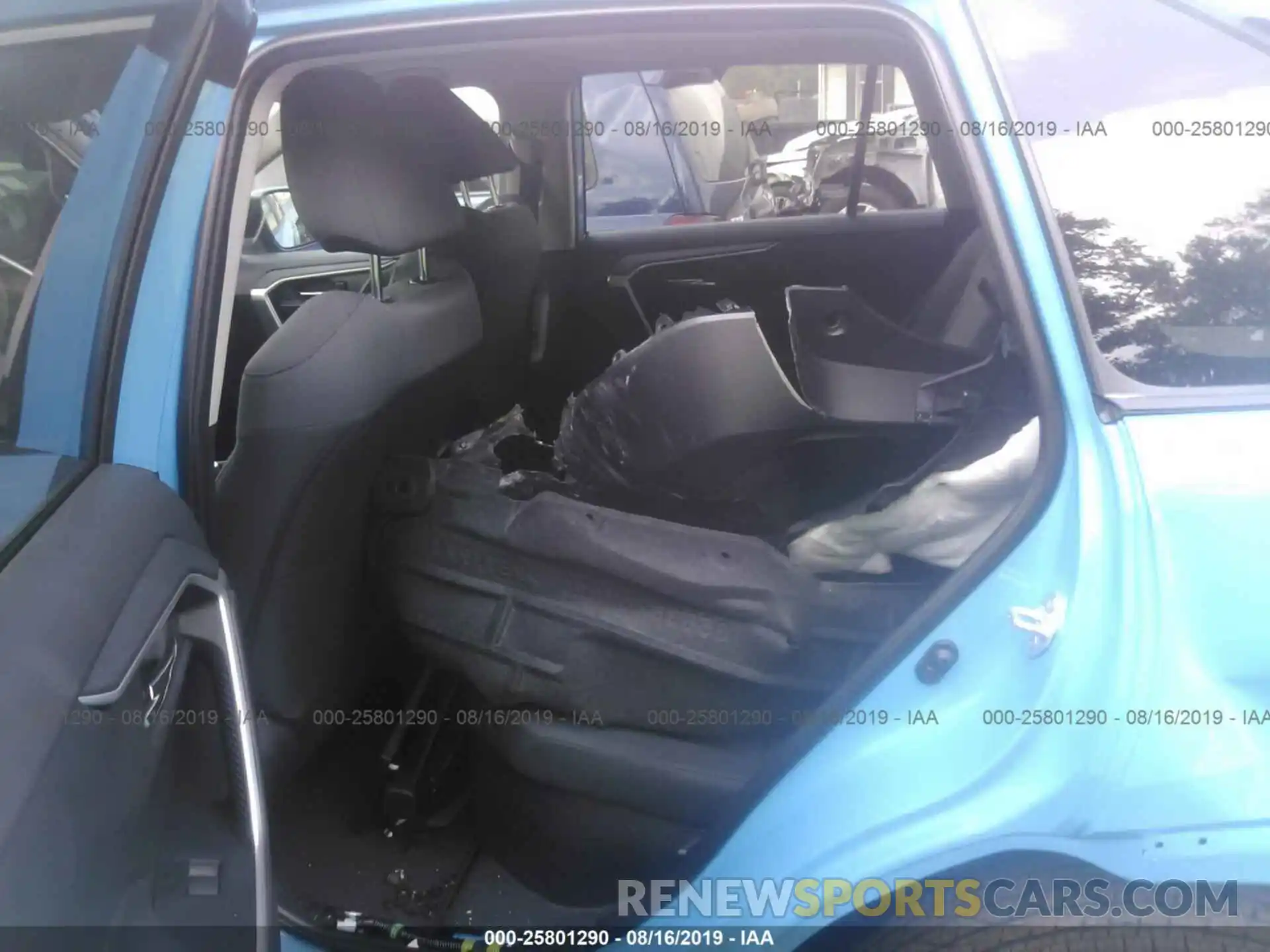 8 Photograph of a damaged car 2T3RWRFV2KW023310 TOYOTA RAV4 2019