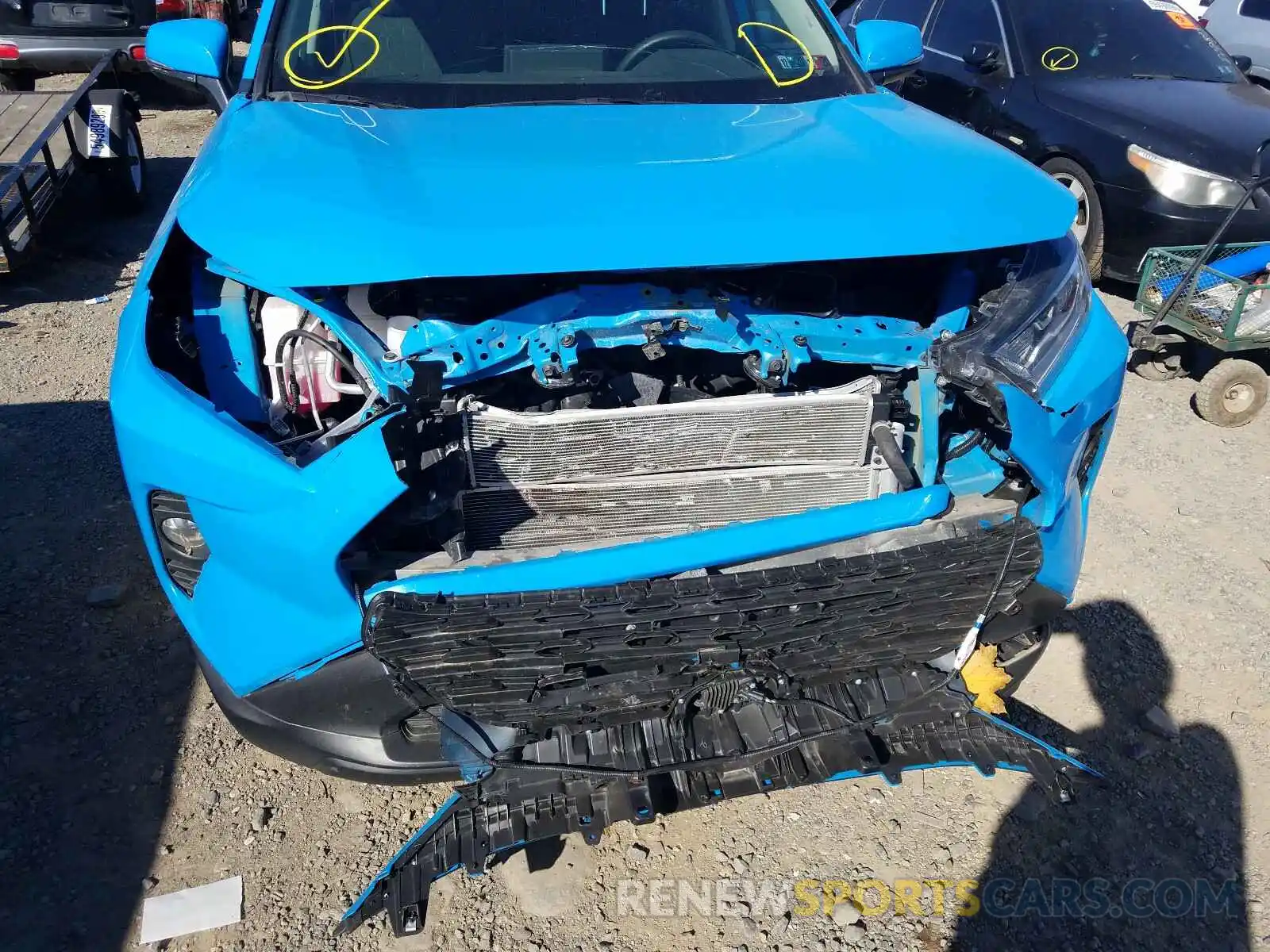 9 Photograph of a damaged car 2T3RWRFV2KW026966 TOYOTA RAV4 2019