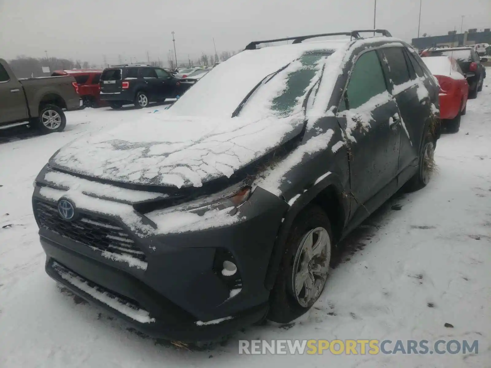 2 Photograph of a damaged car 2T3RWRFV2KW029902 TOYOTA RAV4 2019