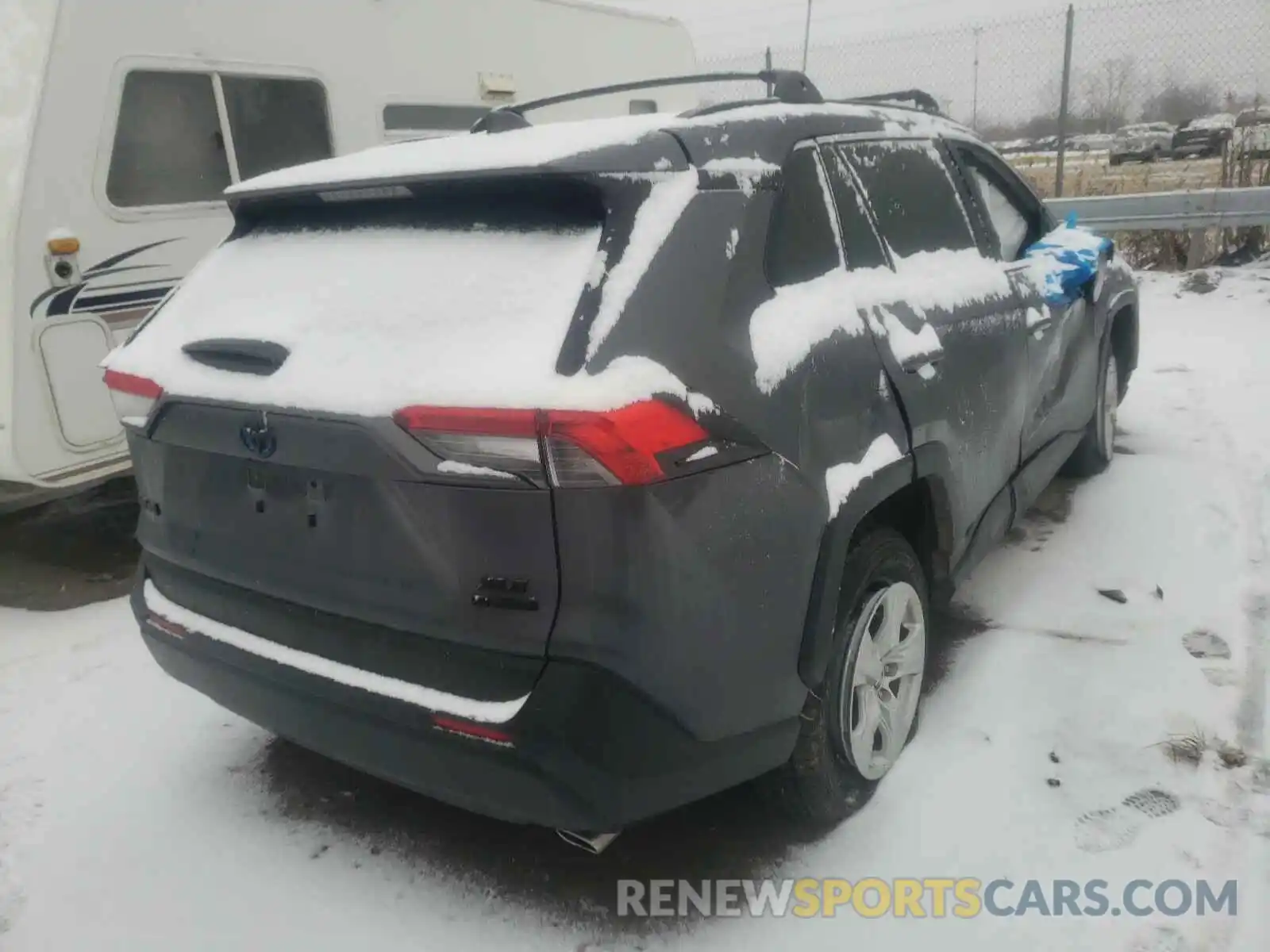 4 Photograph of a damaged car 2T3RWRFV2KW029902 TOYOTA RAV4 2019